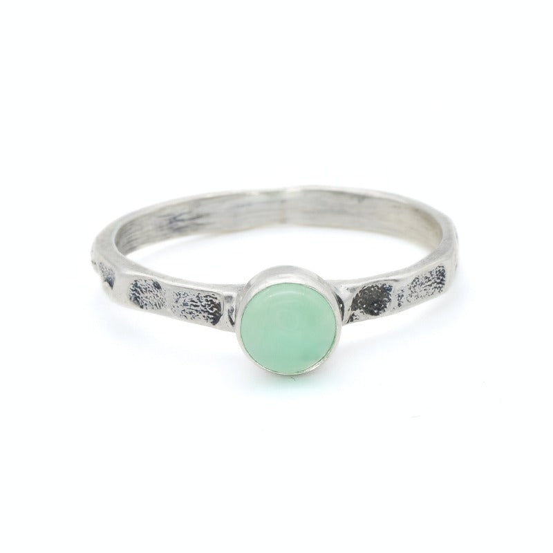 Chrysoprase Ring, Natural Chrysoprase, May Birthstone, Silver Hammerd Band, Solitaire Ring, Stackable Ring, VintageRing, Solid Silver Ring