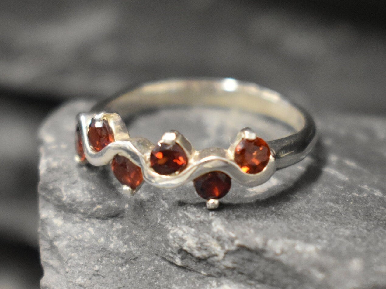 Garnet Band, Natural Garnet, January Birthstone, Asymmetric Ring, Red Vintage Ring, Red Garnet Band, Red Diamond Ring, Solid Silver Ring