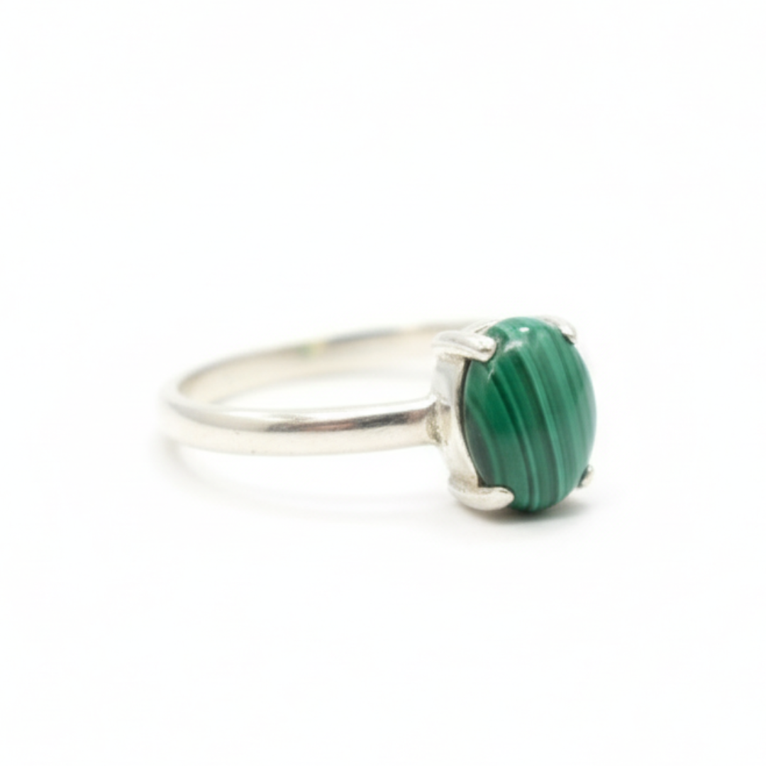 Stunning Malachite Oval Ring in 925 Sterling Silver, ideal for daily wear and a thoughtful gift for loved ones.