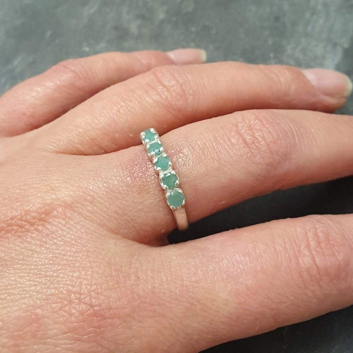 Elegant 925 Sterling Silver ring featuring a vibrant Round Natural Green Emerald, perfect for May birthdays and special occasions.