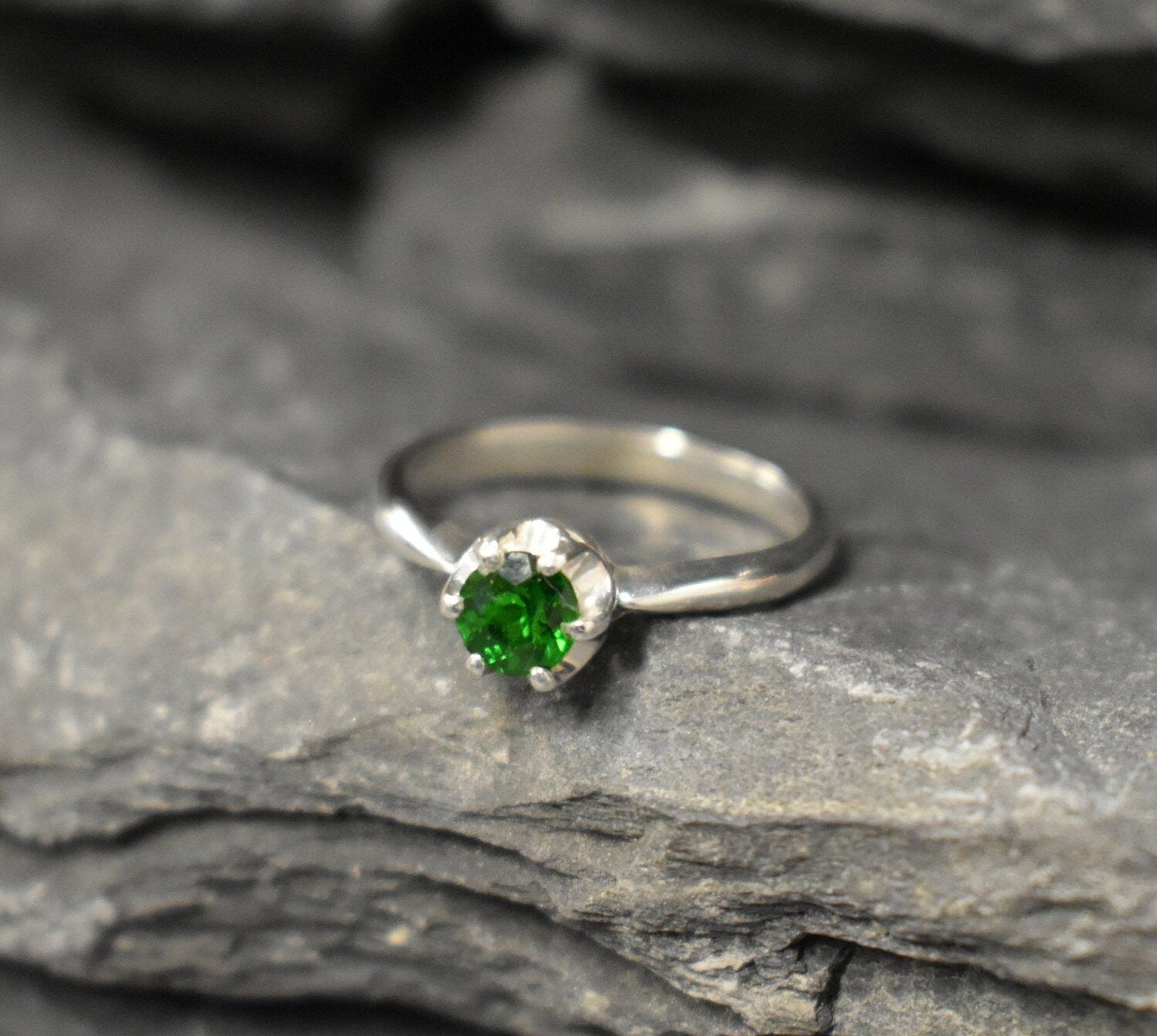 Chrome Diopside Ring, Natural Chrome, Pisces Birthstone, Promise Ring, Vintage Ring, Green Diamond Ring, Solitaire Ring, Solid Silver Ring