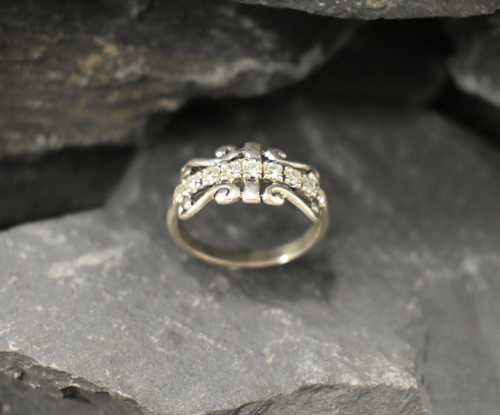 Crown Band, Created CZ Diamond, Tiara Ring, Diamond Band, Vintage Band, Sparkly Ring, Dainty Band, Dainty Antique Ring, Solid Silver Ring