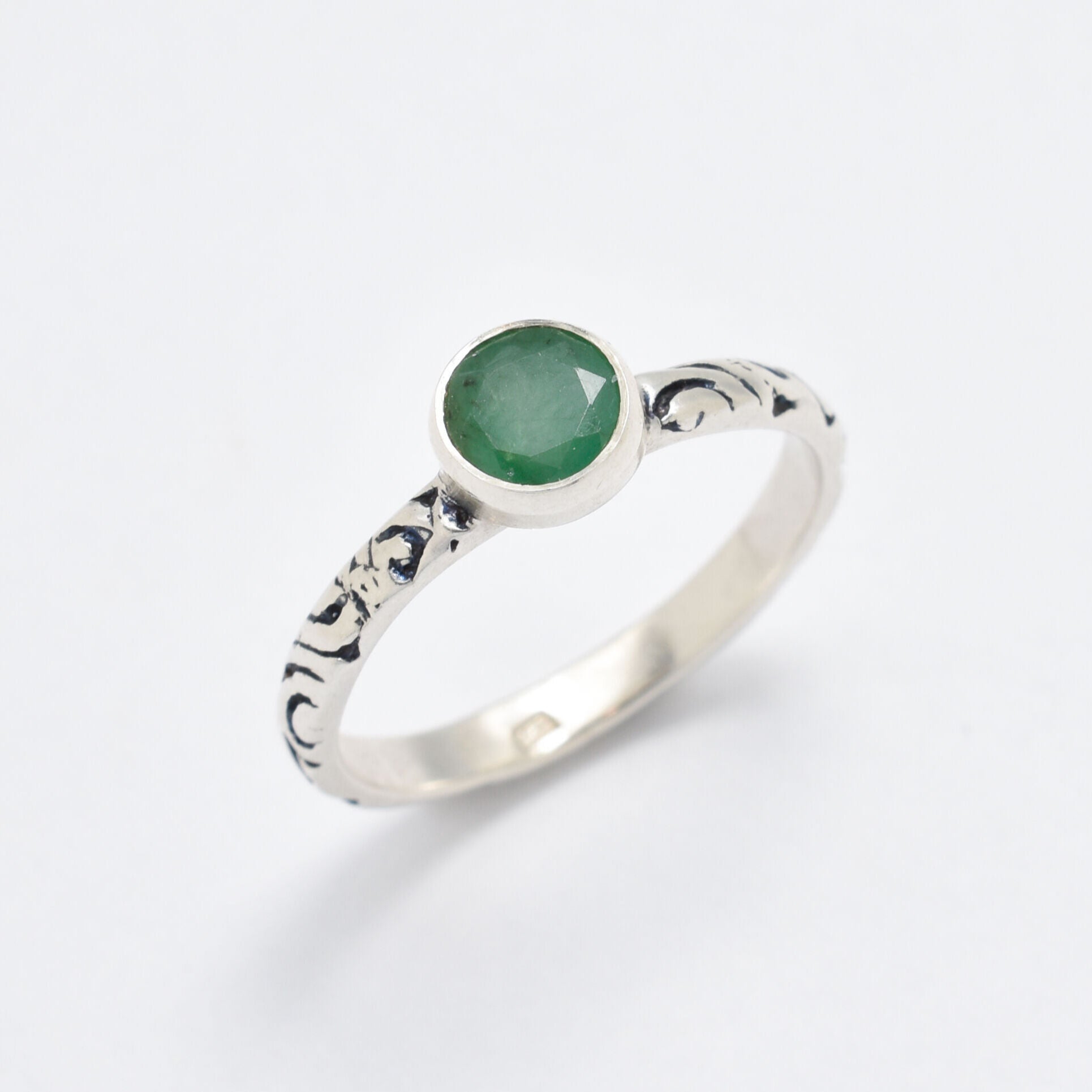 Natural Emerald Ring made in 925 Sterling Silver with Round Natural Green Emerald in Bezel setting, May Birthstone gift idea, symbolizes growth, harmony, and deep emotional healing, ideal for everyday wear and perfect for birthday gifting and special occasions.