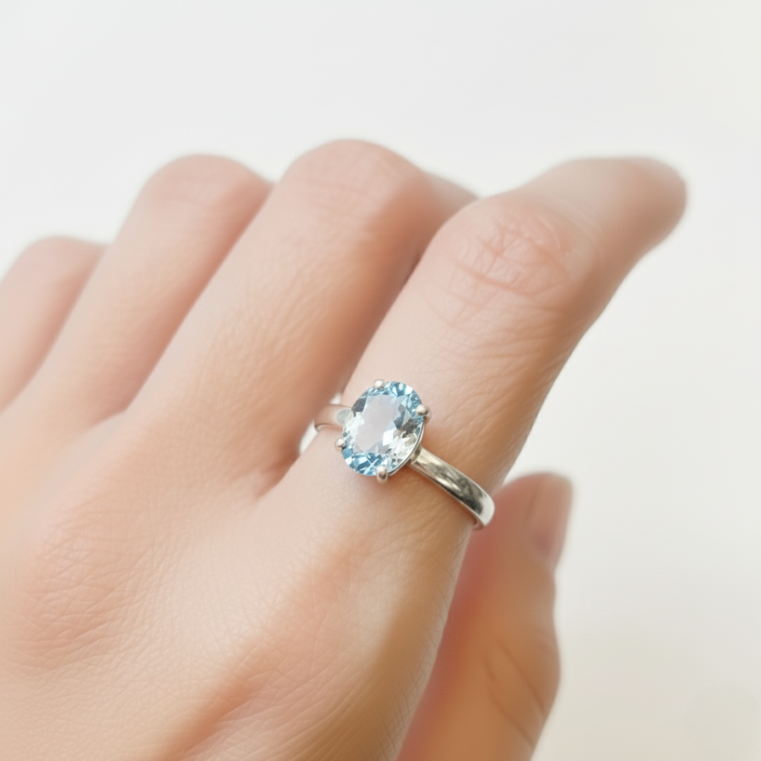 Stunning Natural Blue Topaz Ring - Vibrant Sky Blue Gemstone in Sterling Silver, ideal for birthdays and special celebrations.