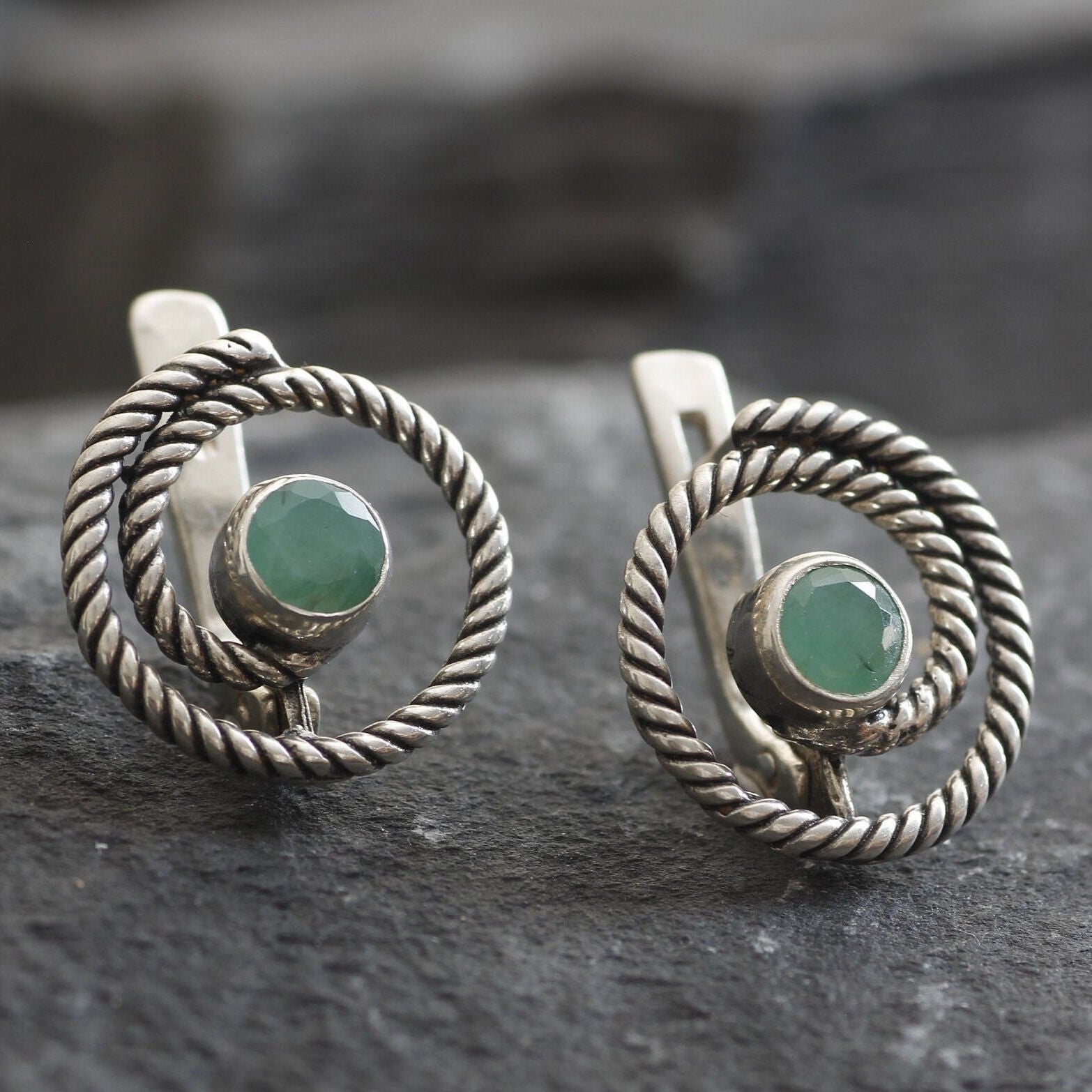 Natural Emerald Earrings, Green Emerald Earrings, Swirl Earrings, May Earrings, Spiral Earrings, Green Earrings, Genuine Emerald, 925 Silver