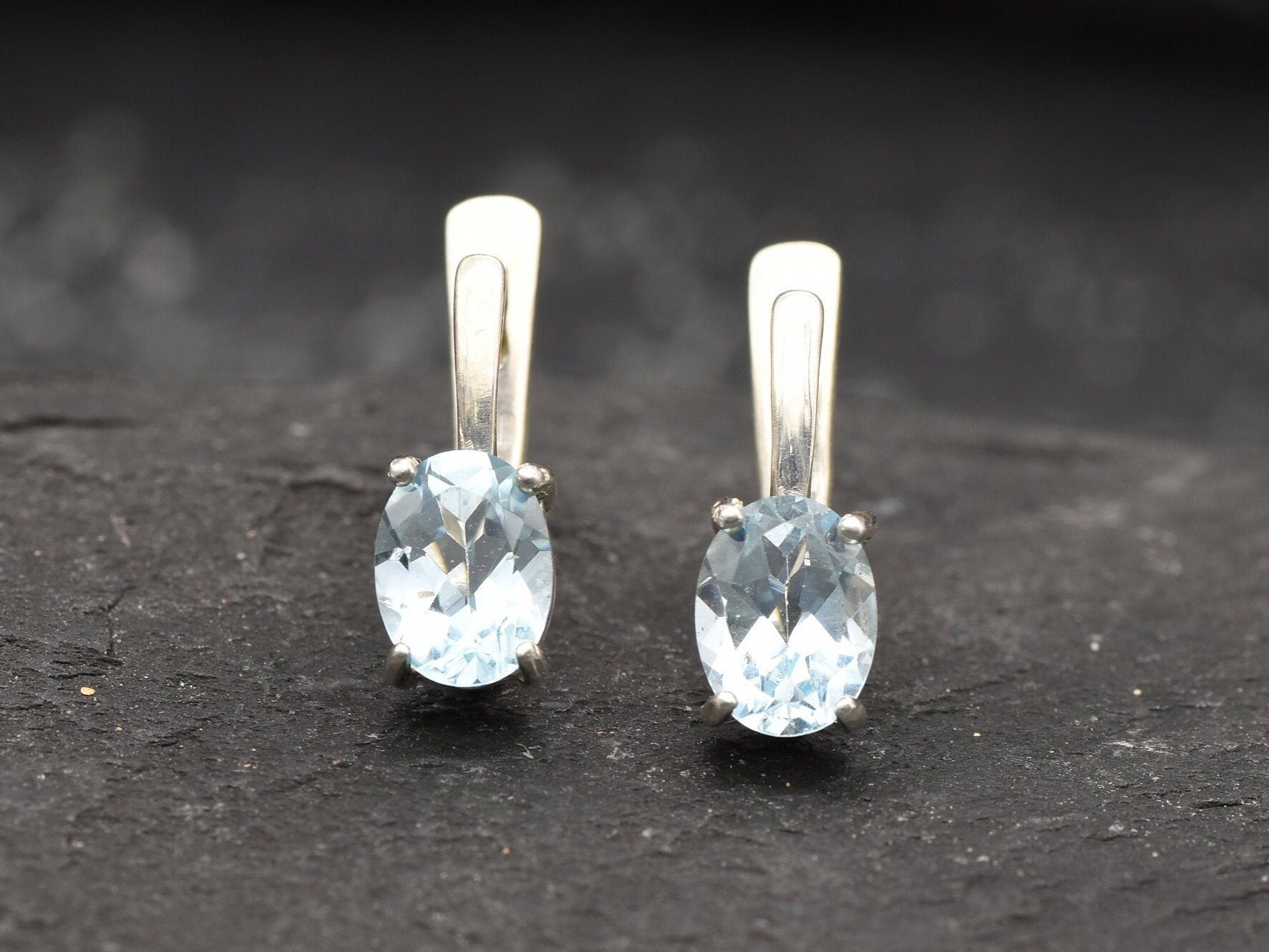 Blue Topaz Earrings, Minimal Earrings, December Birthstone, Natural Blue Topaz, Dainty Earrings, Blue Earrings, Blue Topaz Studs, 925 Silver