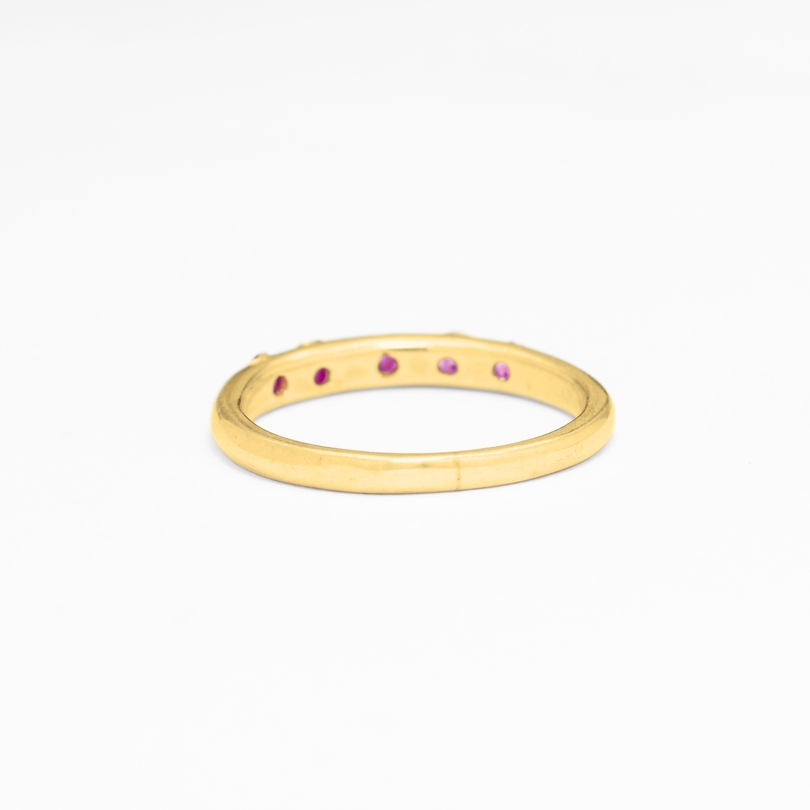 Charming 18k Gold Vermeil ring with a stunning Round Natural Ruby, ideal for everyday wear and meaningful gifts.