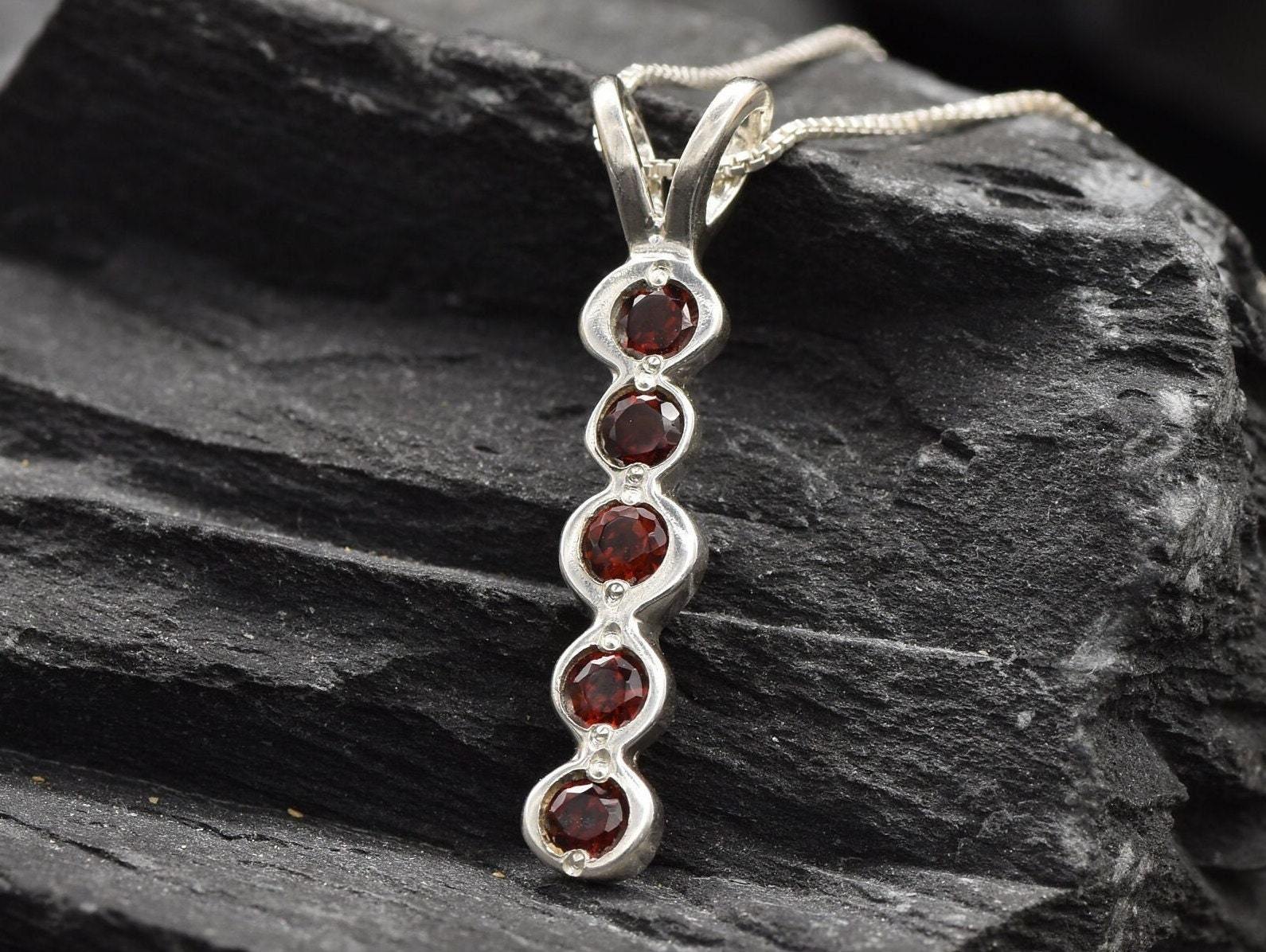 Garnet Pendant, Natural Garnet, January Birthstone, Bubble Pendant, Red Pendant, Minimalist Pendant, Layering Necklace, Garnet, 925 Silver