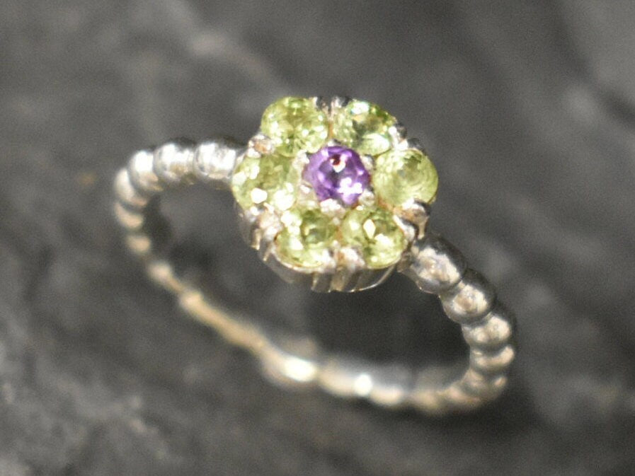 Green Flower Ring - Natural Peridot Bubble Band, Purple Green Ring