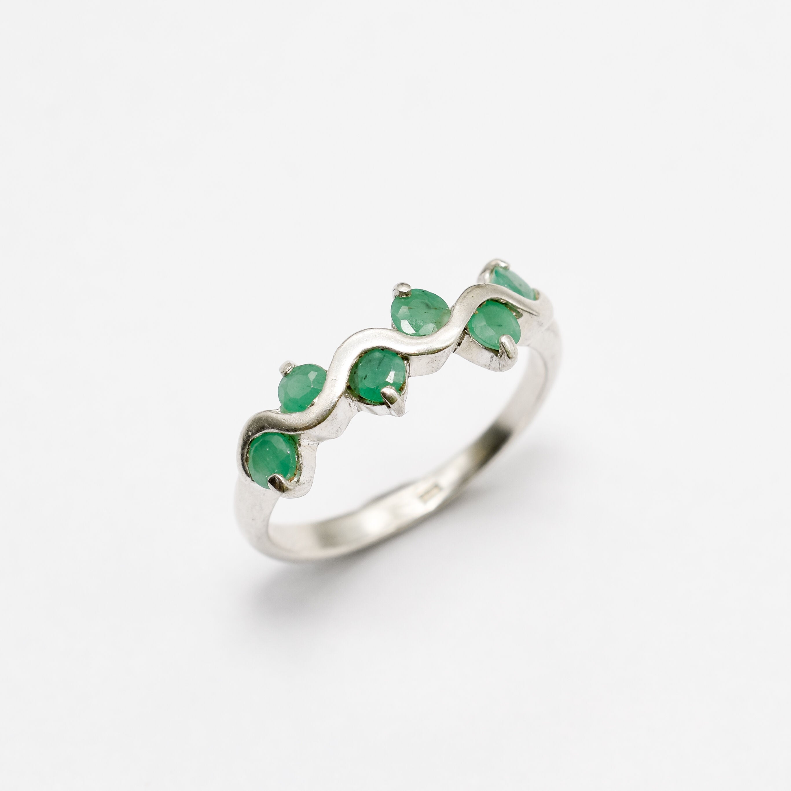 Natural Emerald Ring made in 925 Sterling Silver with Round Natural Green Emerald in Channel-Set setting, May Birthstone gift idea, symbolizes growth, harmony, and deep emotional healing, ideal for everyday wear and perfect for birthday gifting and special occasions.