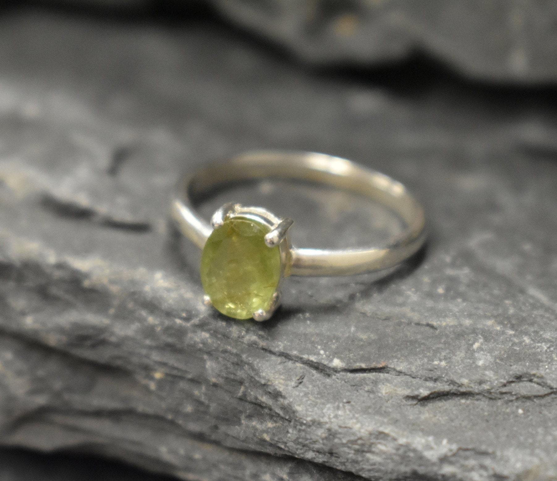 Green Tourmaline Ring, Natural Tourmaline Ring, Tourmaline Ring, Solitaire Ring, Vintage Ring, Green Ring, Solid Silver Ring, Tourmaline