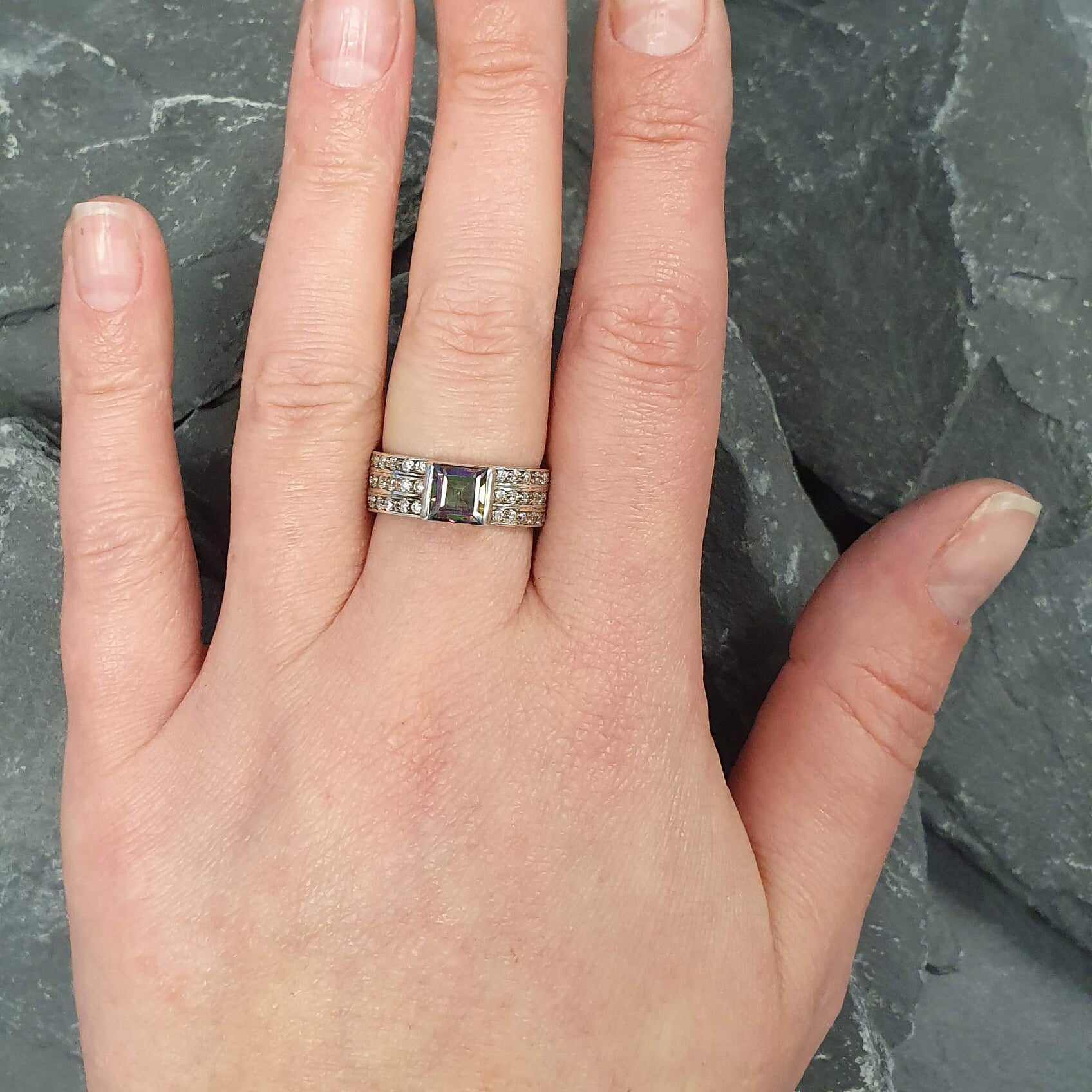 Mystic Topaz Ring, Natural Mystic Topaz, Thick Triple Band, Vintage Ring, Purple Diamond Ring, Sturdy Band, Purple Ring, Solid Silver Ring