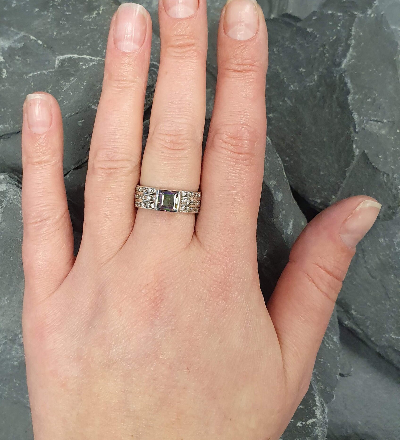 Mystic Topaz Ring, Natural Mystic Topaz, Thick Triple Band, Vintage Ring, Purple Diamond Ring, Sturdy Band, Purple Ring, Solid Silver Ring