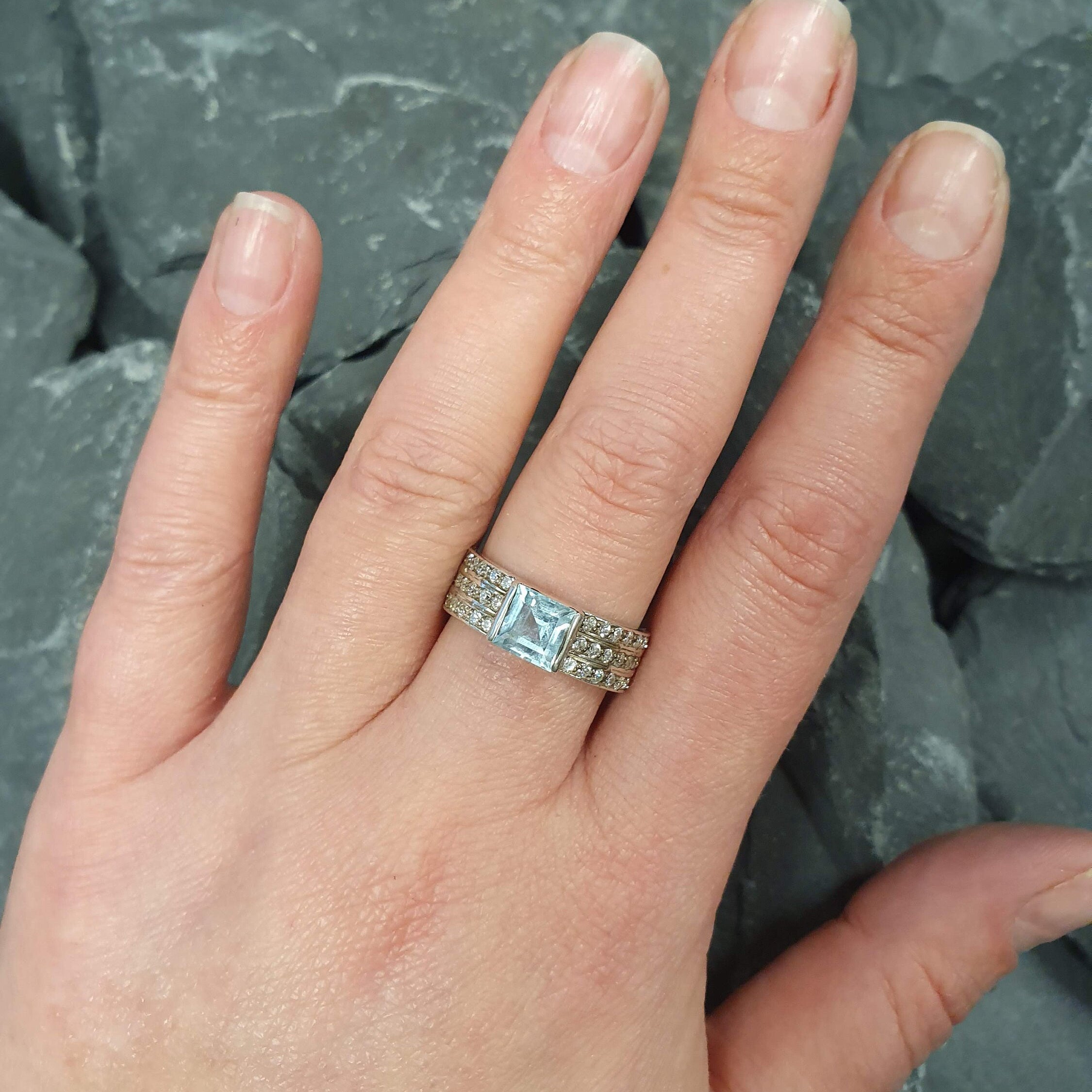 Blue Topaz Ring, Natural Blue Topaz, Triple Band Ring, Square Ring, Thick Band, Bezel Ring, Sky Blue Ring, Wide Band, Sterling Silver Ring