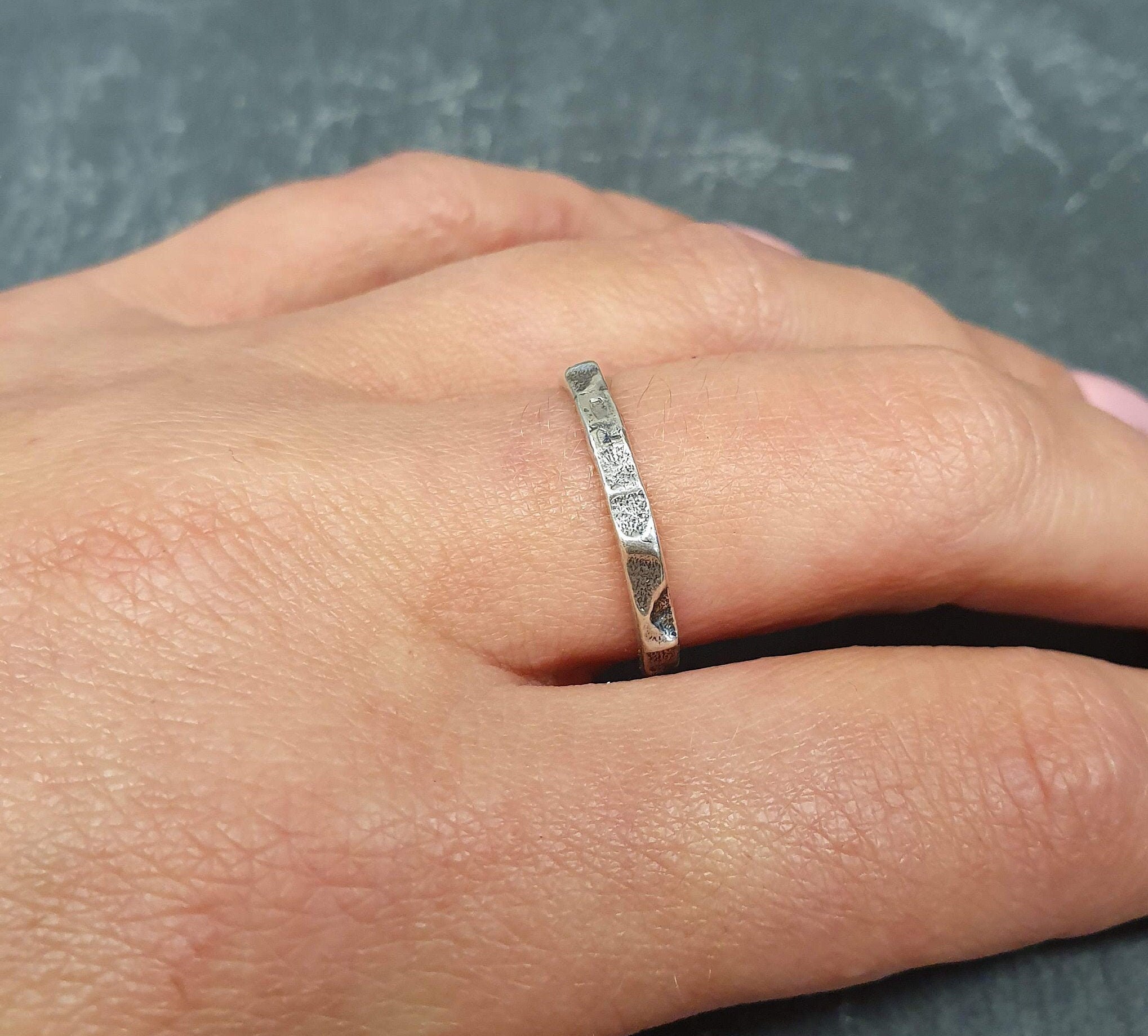 Silver Hammered Band, Stackable Band, Solid Silver Ring, Artistic Ring, Sterling Silver Ring, Vintage Ring, Patterned Band, Hammered Design
