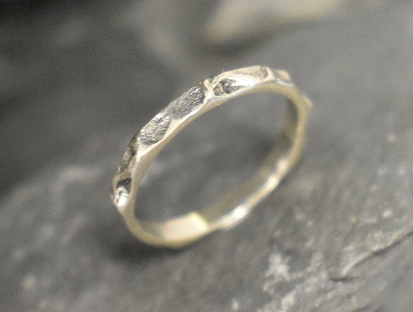 Silver Hammered Band, Stackable Band, Solid Silver Ring, Artistic Ring, Sterling Silver Ring, Vintage Ring, Patterned Band, Hammered Design