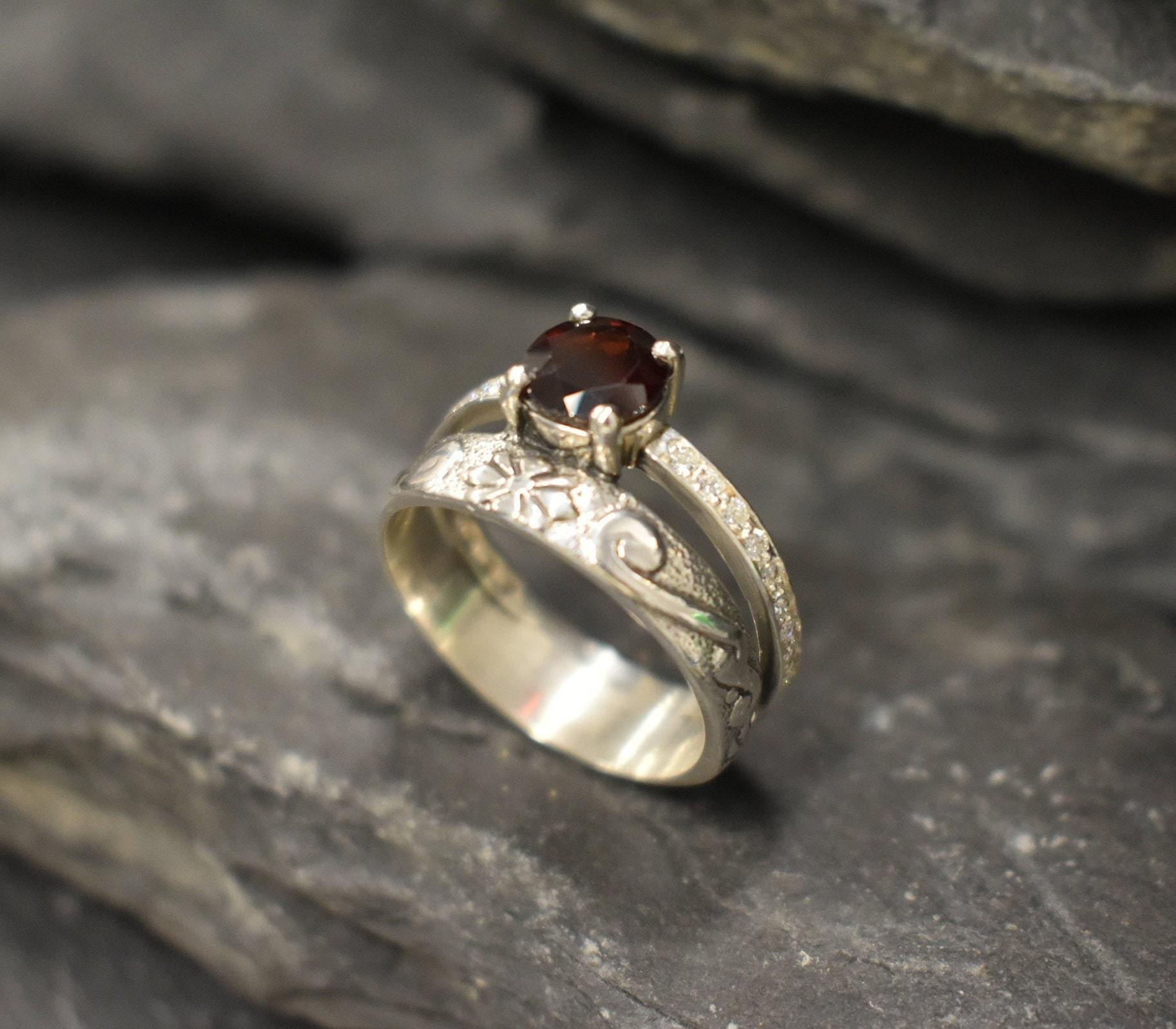Garnet Ring, Natural Garnet, January Birthstone, Double Band Ring, Two Ring Set, Vintage Ring, Red Stone Ring, Sparkly Ring, 925 Silver Ring