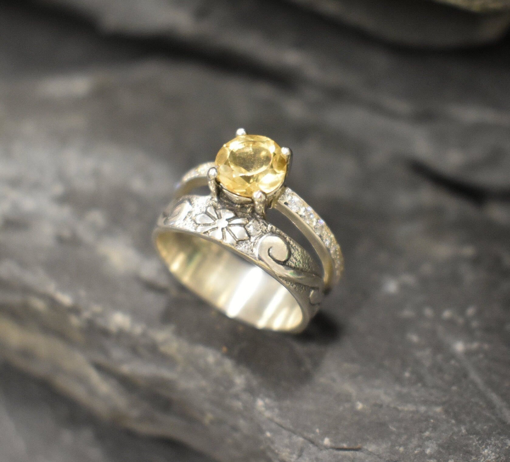 Citrine Ring, Double Ring, Natural Citrine, November Birthstone, Double Band Ring, Vintage Ring, Yellow Diamond Ring, Wide Ring, Silver Ring