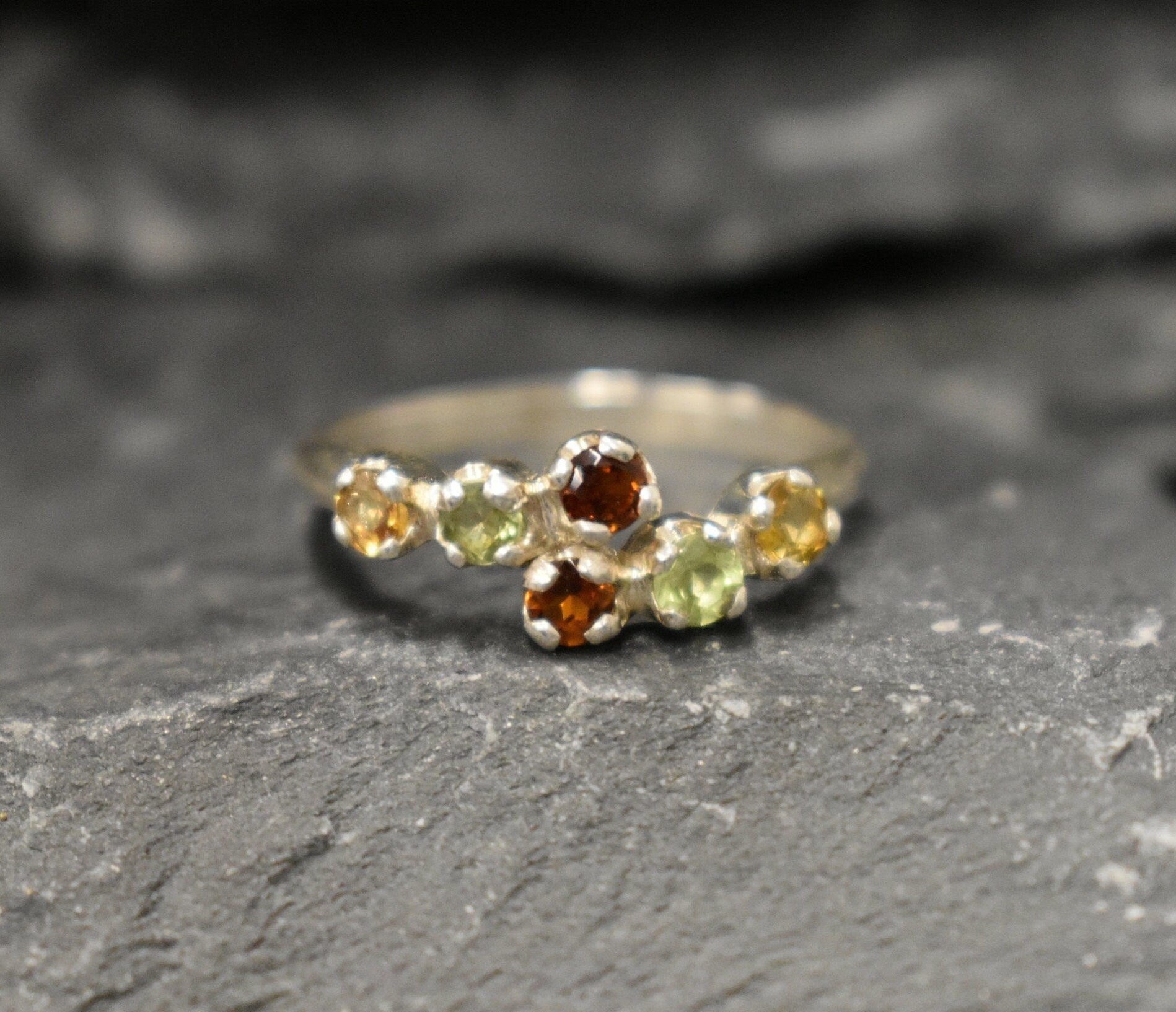 Topaz Band, Natural Topaz Band, December Ring, Topaz Vintage Ring, Multistone Ring, Asymmetric Ring, Dainty Ring, 925 Silver Ring, Topaz