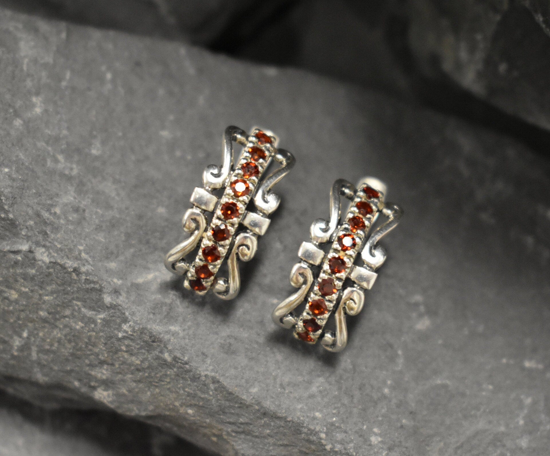 Garnet Earrings, Natural Garnet, January Birthstone, Crown Earrings, Artisian Earrings, Silver Tiara Earrings, Red Crowen Earrings, Garnet