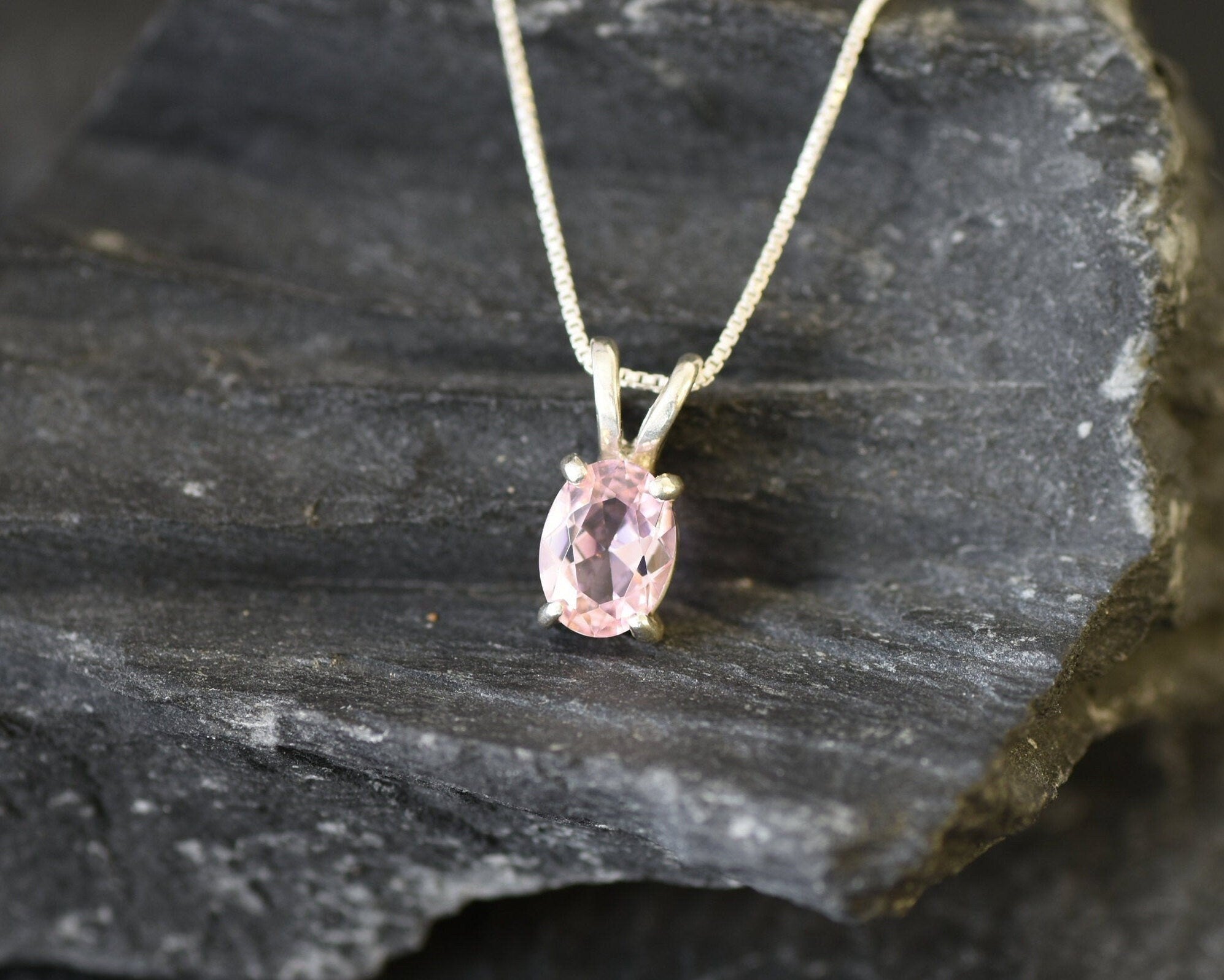 Morganite Pendant, Created Morganite, Pink Dainty Pendant, Pink Oval Pendant, Pink Diamond Pendant, Dainty Pendant, Pink Pendant, 925 Silver
