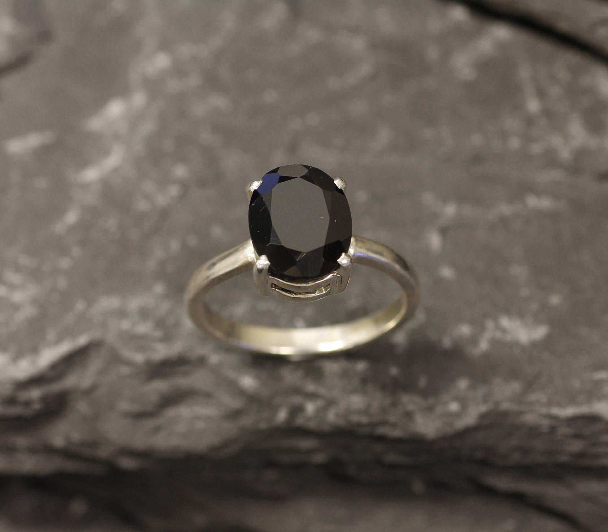 Onyx Ring, Natural Onyx, Solitaire Ring, Black Solitaire Ring, Black Diamond Ring, Oval Ring, Simple Ring, Dainty Ring, Silver Ring, Onyx