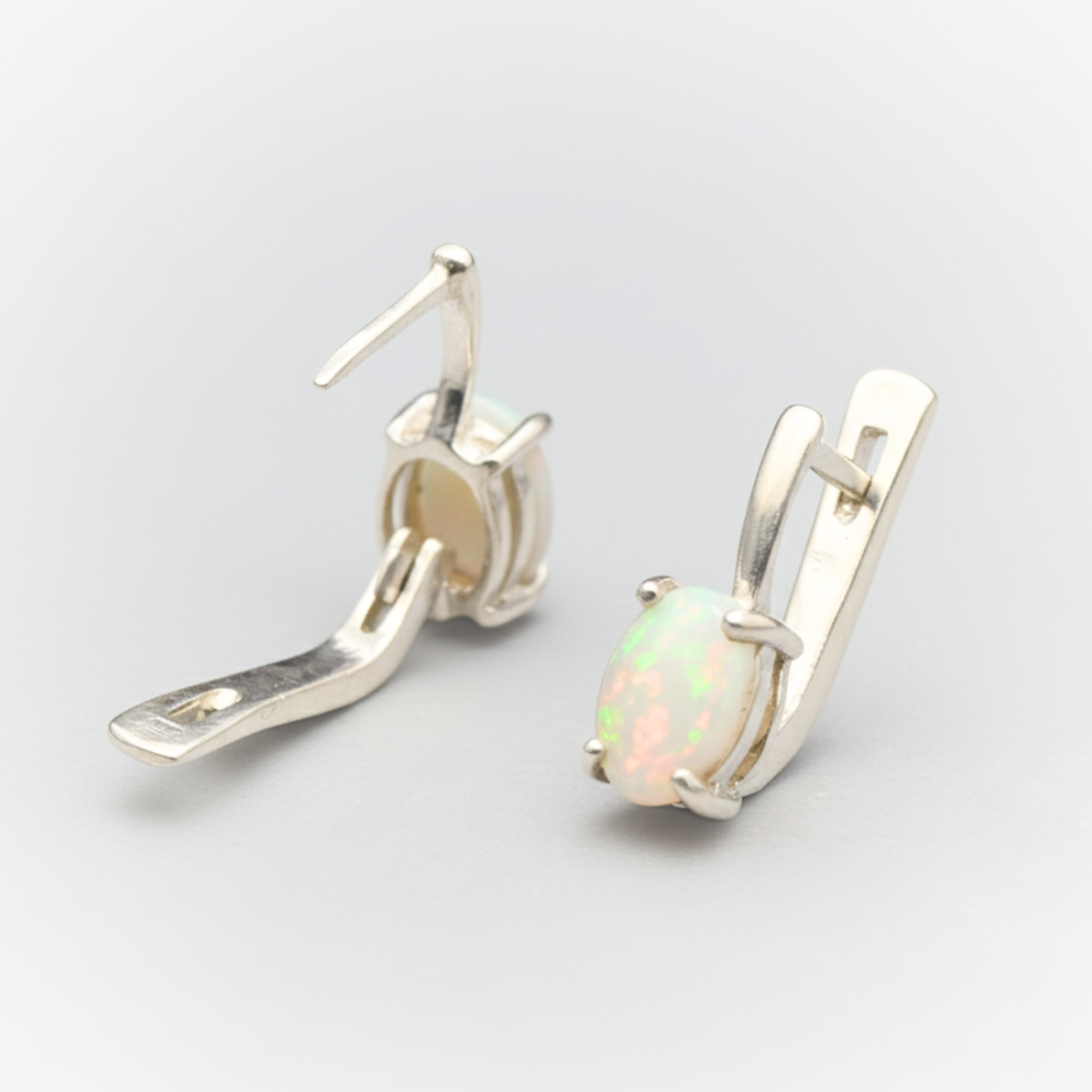 Adina Stone material options for 925 Sterling Silver, 18K Yellow Gold Vermeil, 18K White Gold Vermeil, 18K Rose Gold Vermeil.