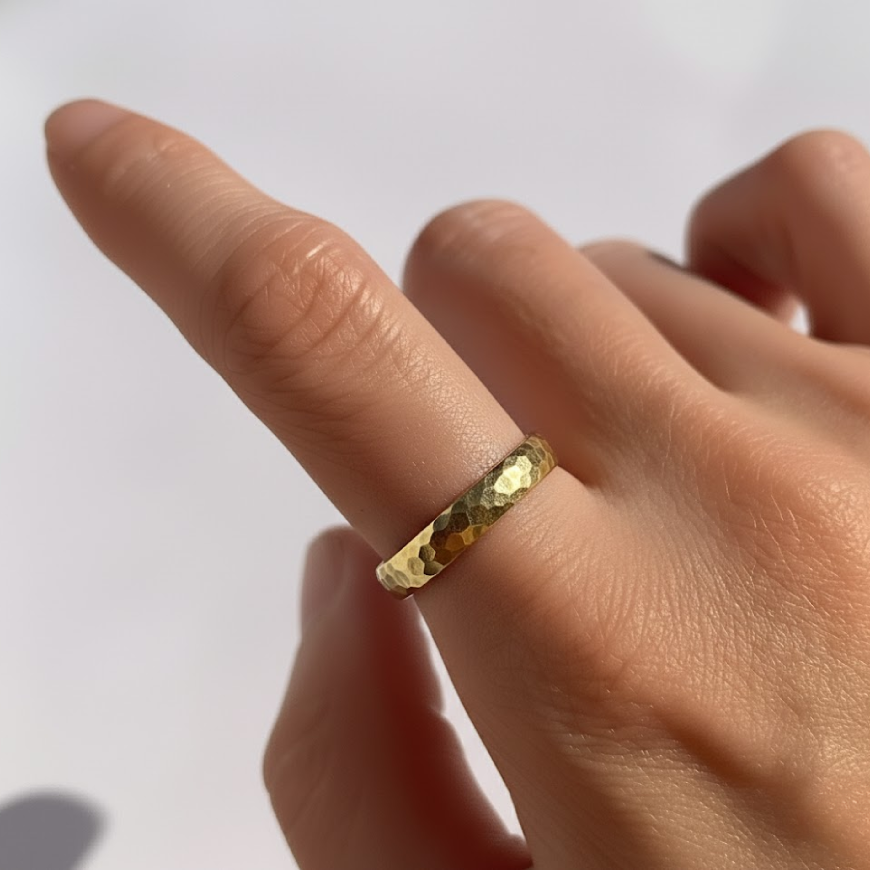Gold Hammered Ring - Elegant Gold Wedding Band in 18k Gold Vermeil. Perfect for daily wear and special celebrations.