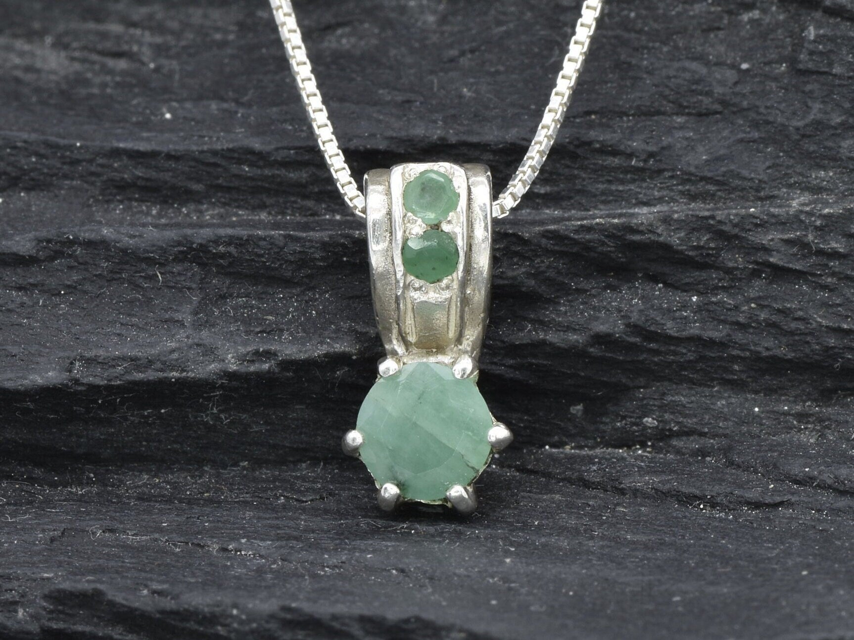 Beautiful May birthstone natural emerald pendant in silver, embodies emotional healing, ideal for daily elegance and gifting.