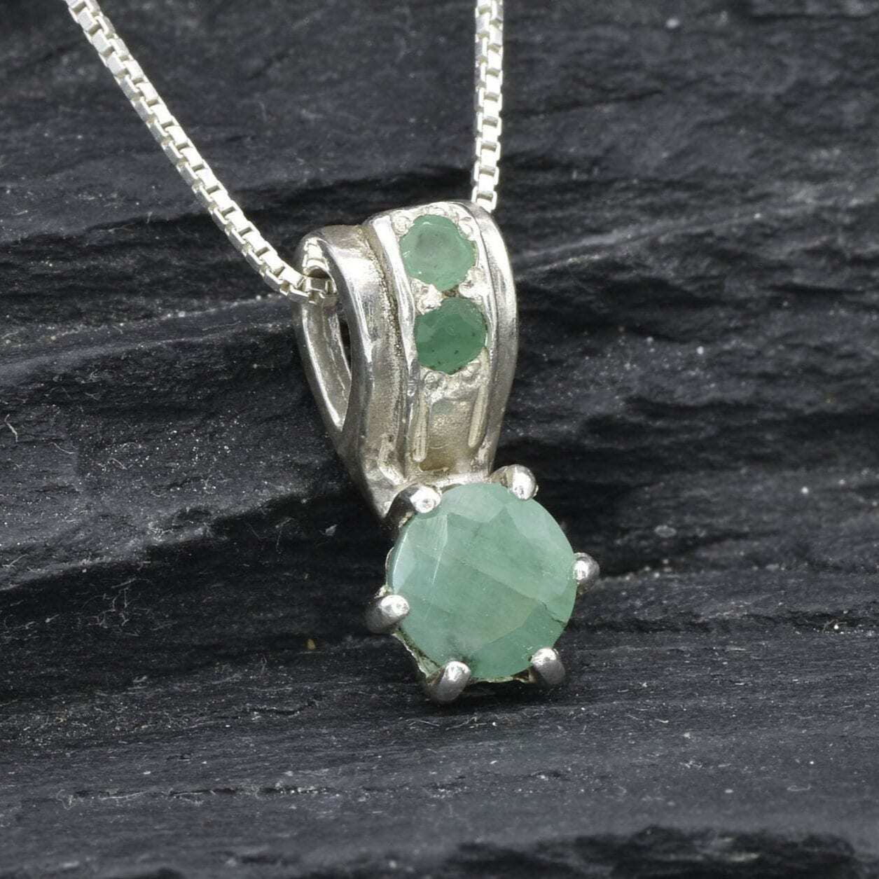 Natural Emerald Pendant made in 925 Sterling Silver with Round Natural Green Emerald in Prong setting, May Birthstone gift idea, symbolizes growth, harmony, and deep emotional healing, ideal for everyday wear and perfect for birthday gifting and special occasions.