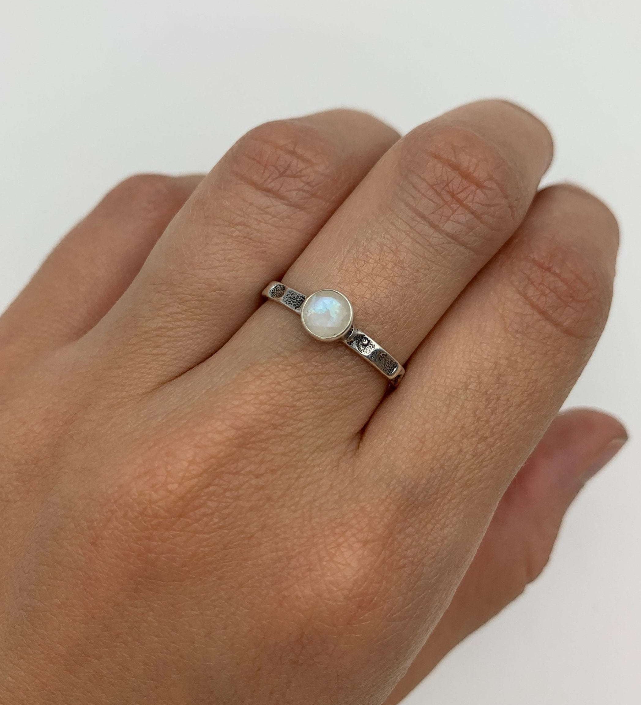 1074-R-nMOO: Sterling Silver 925 Diamond Moonstone
