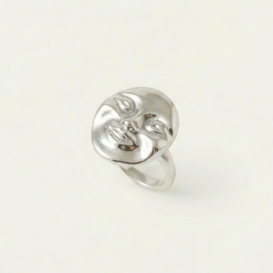 Moon Face Ring - Charming Silver Mood Ring in 925 Sterling Silver, perfect for daily wear and celebrating special events.