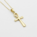 Elegant Gold Cross Necklace in 18k Gold Vermeil, ideal for everyday elegance and thoughtful gift-giving for any occasion.