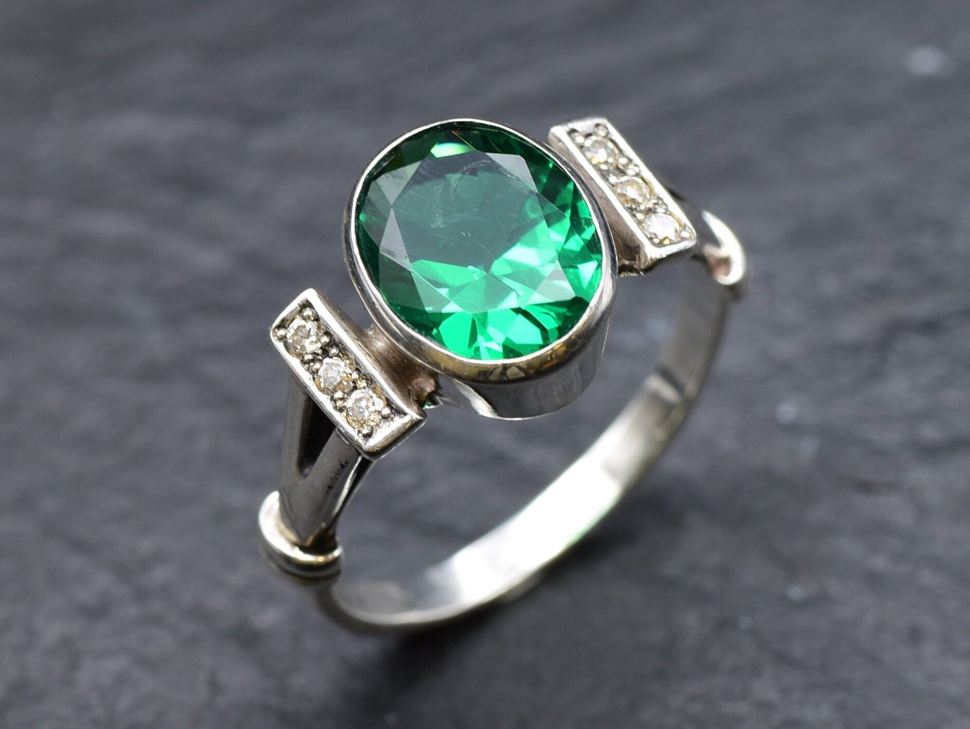 Emerald Ring, Created Emerald, Antique Ring, Green Vintage Ring, Promise Ring, 3 Carat Solitaire Ring, Proposal Ring, 925 Solid Silver Ring