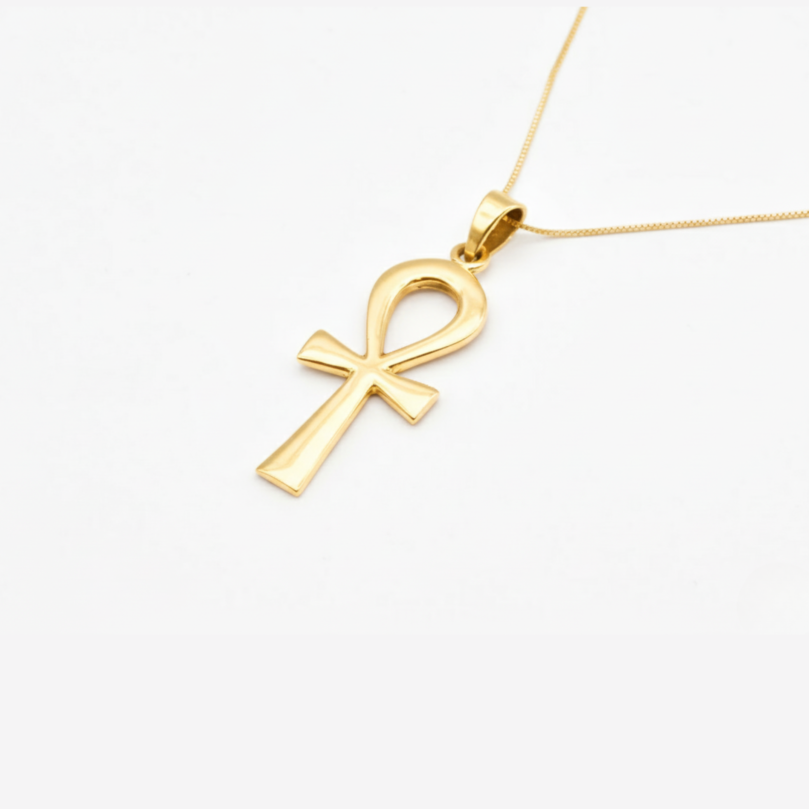 Stunning Ankh Pendant crafted in 18k Gold Vermeil, ideal for stylish everyday wear and memorable gift occasions.