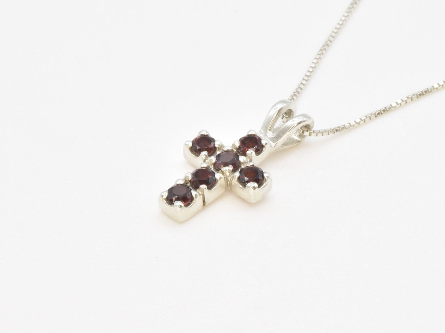 KK448-P-nGAR: Sterling Silver 925 Natural Garnet