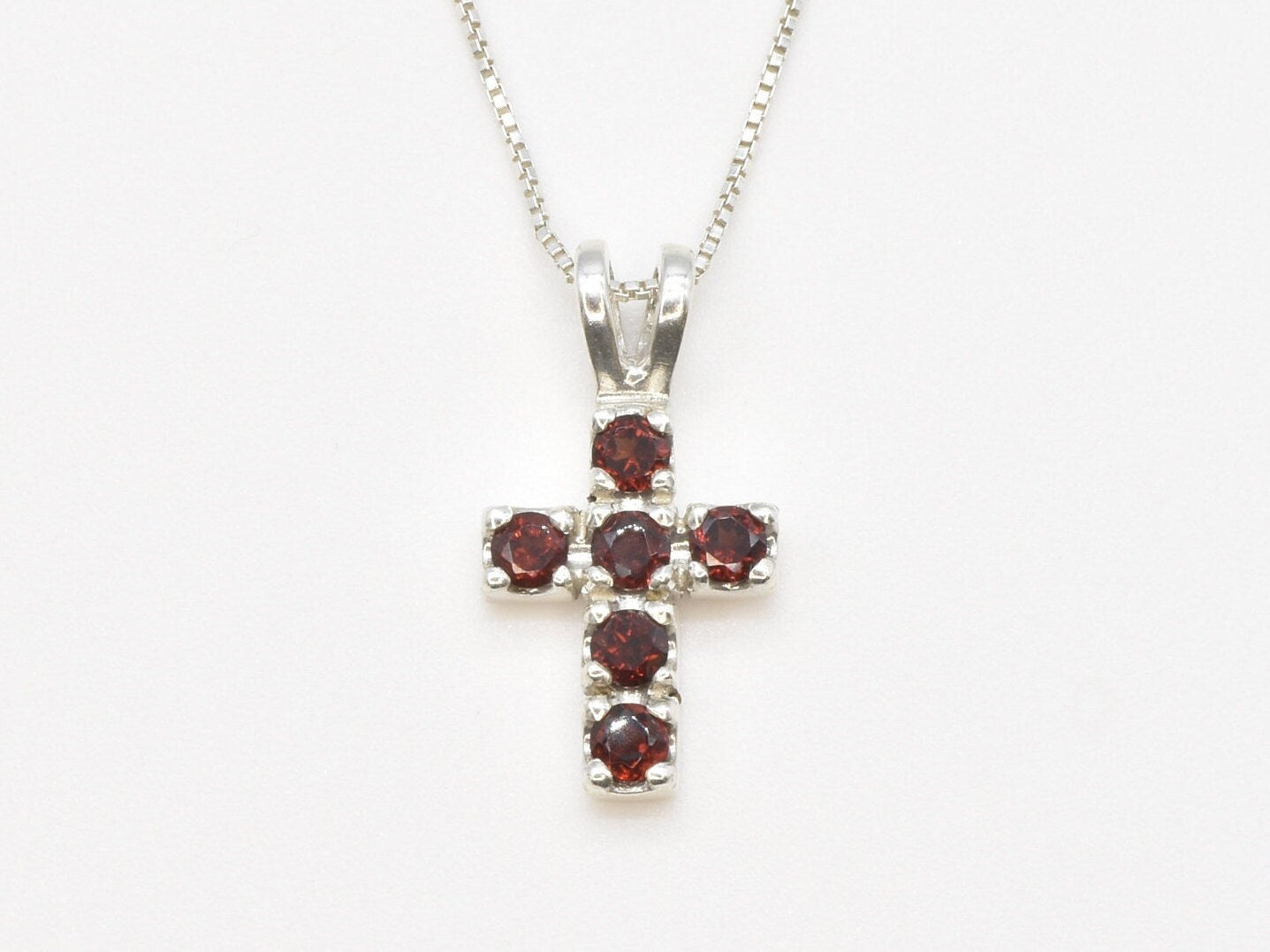KK448-P-nGAR: Sterling Silver 925 Natural Garnet