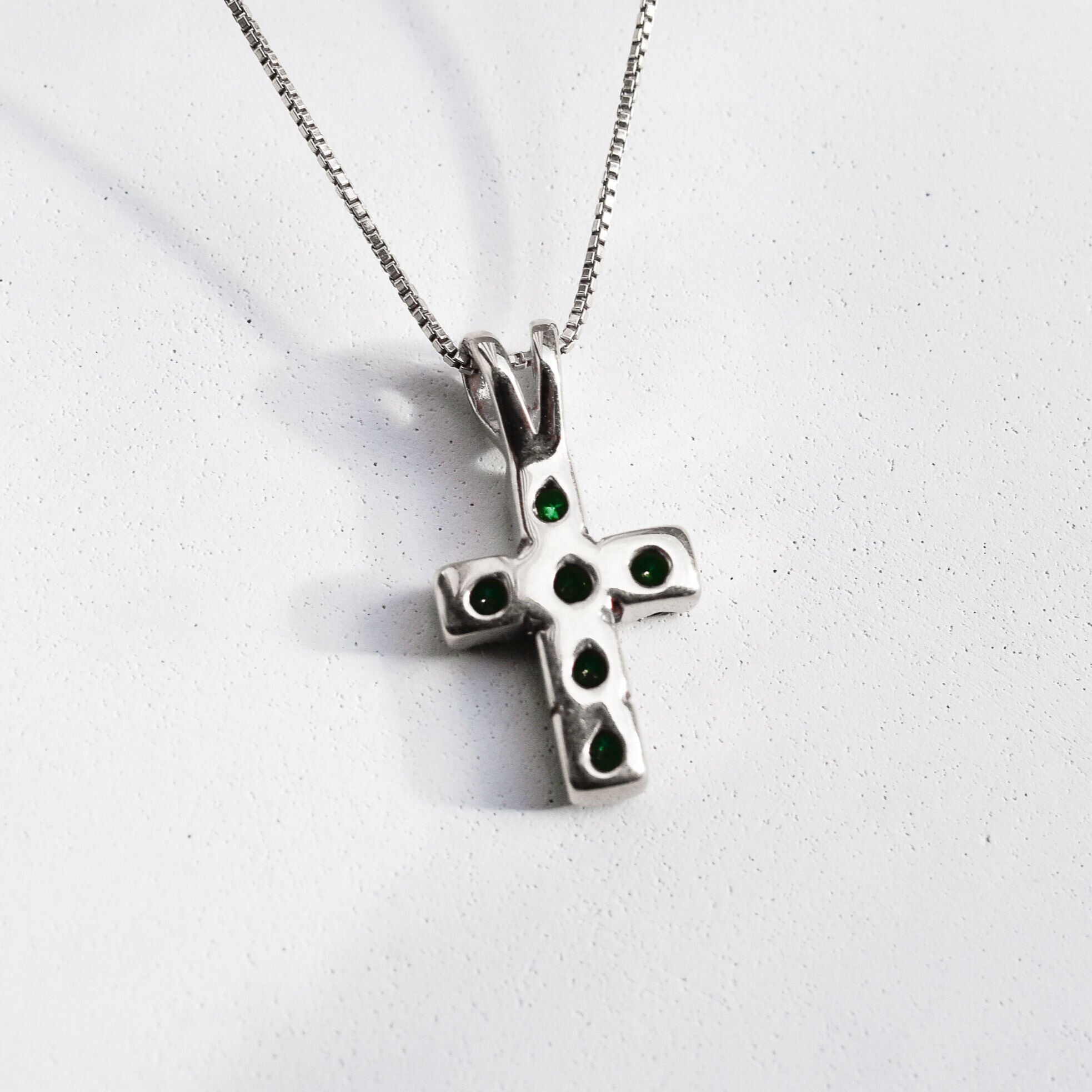 Charming 925 Sterling Silver Pendant adorned with a Round Created Green Emerald, ideal for May birthday celebrations and daily use.