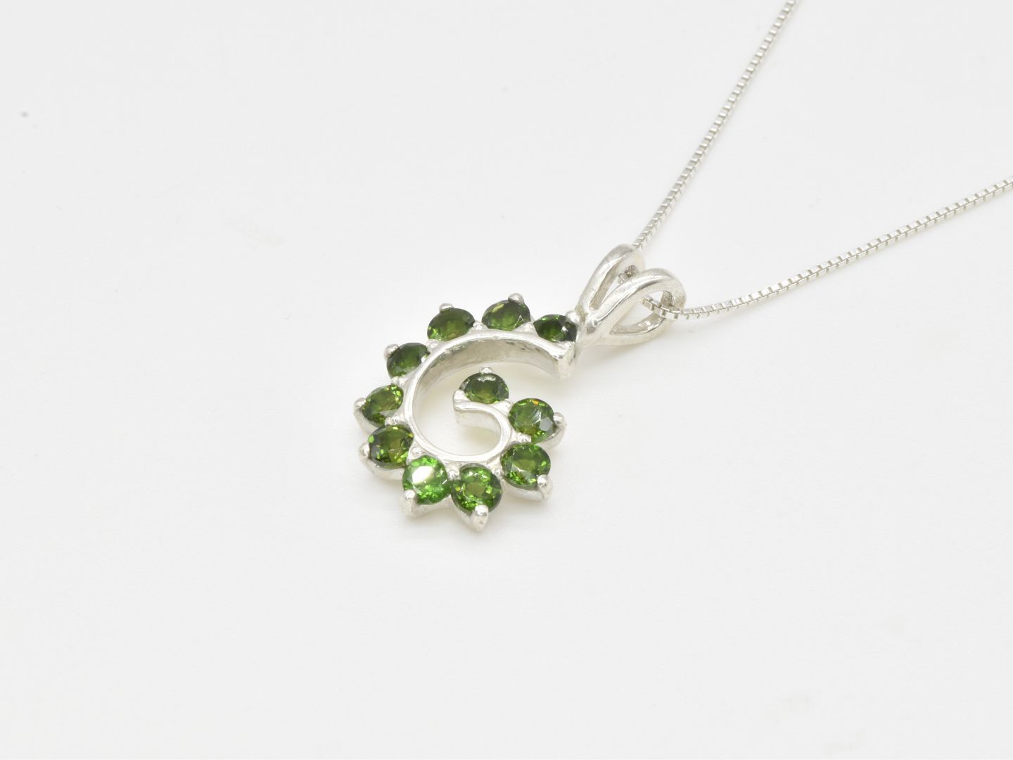 2299-P-nCDD: Sterling Silver 925 Natural Chrome Diopside