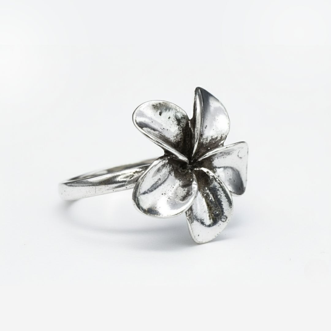 Stylish Silver Flower Ring crafted from 925 Sterling Silver, ideal for everyday elegance and memorable gifting.
