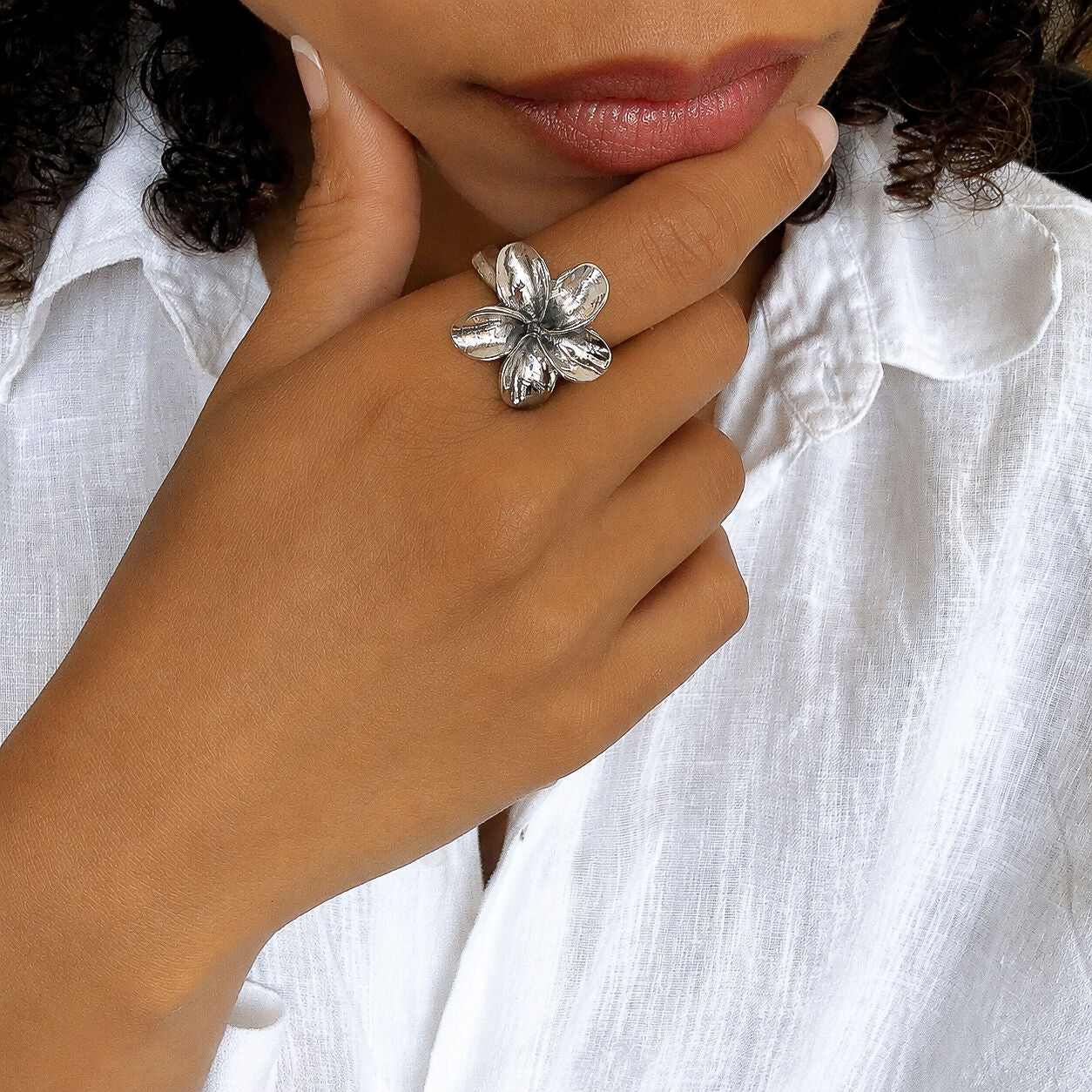 Stylish Silver Flower Ring crafted from 925 Sterling Silver, ideal for everyday elegance and memorable gifting.