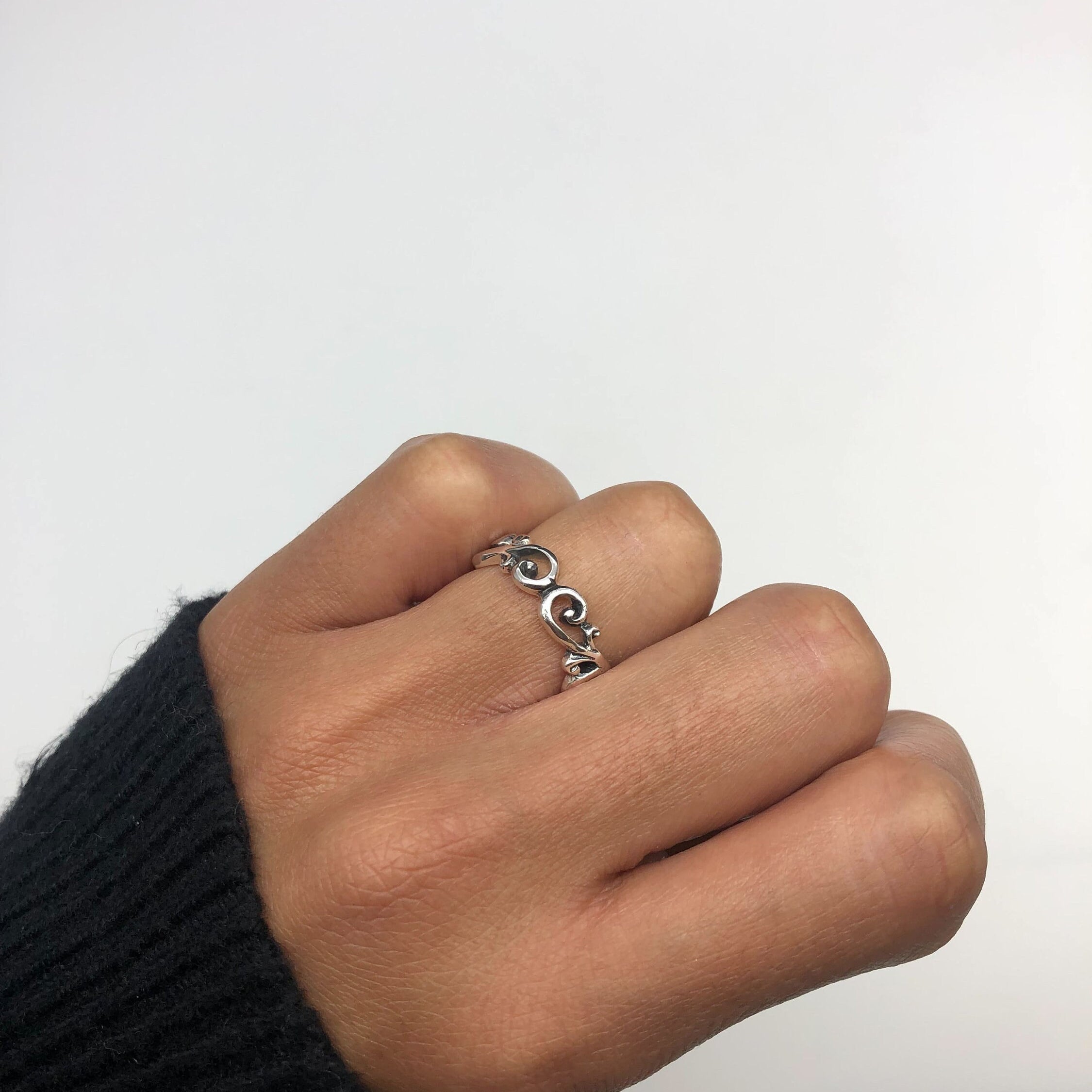 Flower Silver Band, Boho Silver Band, Silver Band, Thin Ornament Band, Stackable Band, Flowers Ring, Thin Boho Ring, Vintage Silver Band