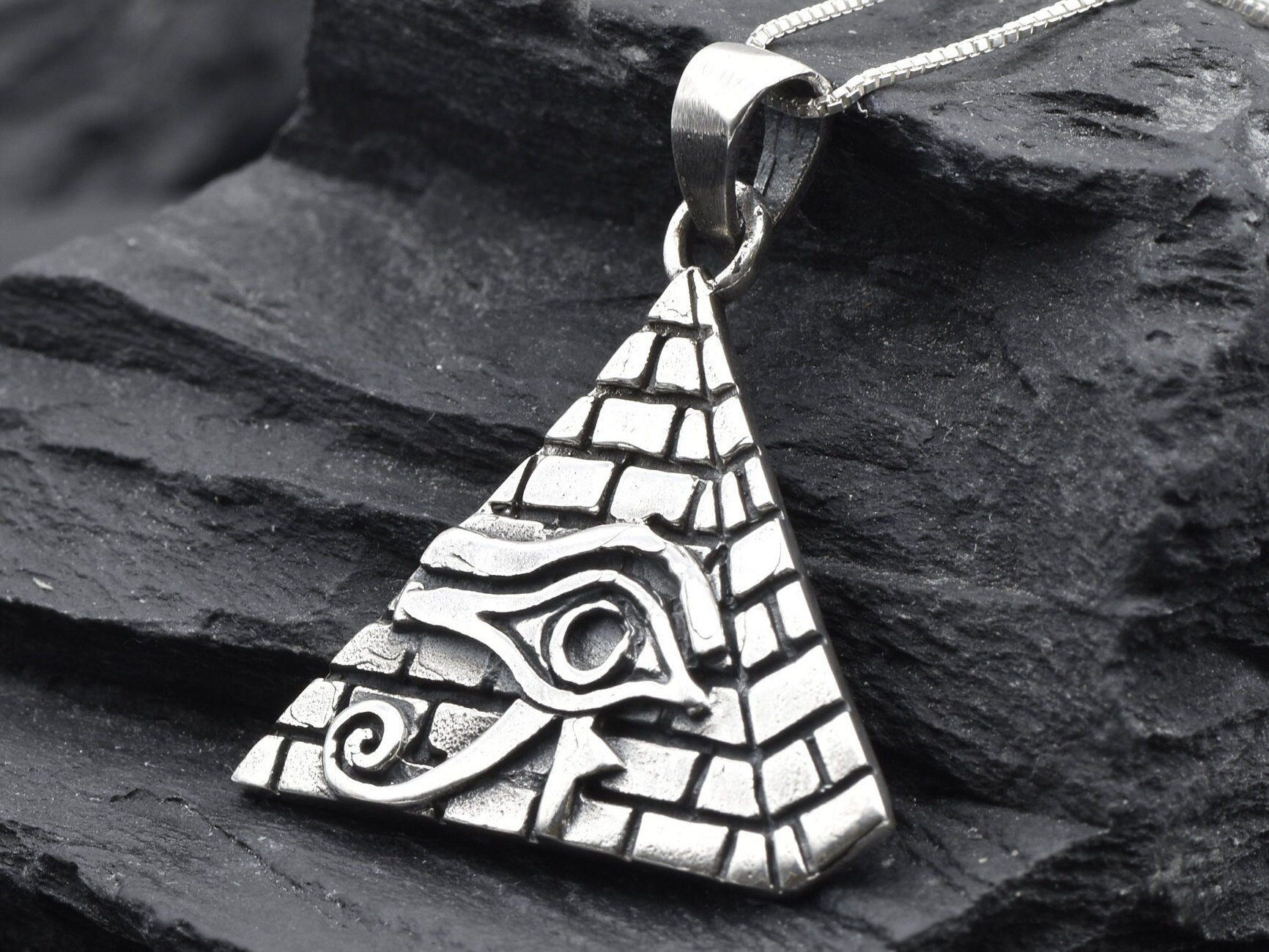 Silver Pyramid Pendant, All Seeing Eye Pendant, Handmade Pendant, Egyptian Pendant, Silver Egyptian Necklace, Symbolic Pendant, Cute pendant