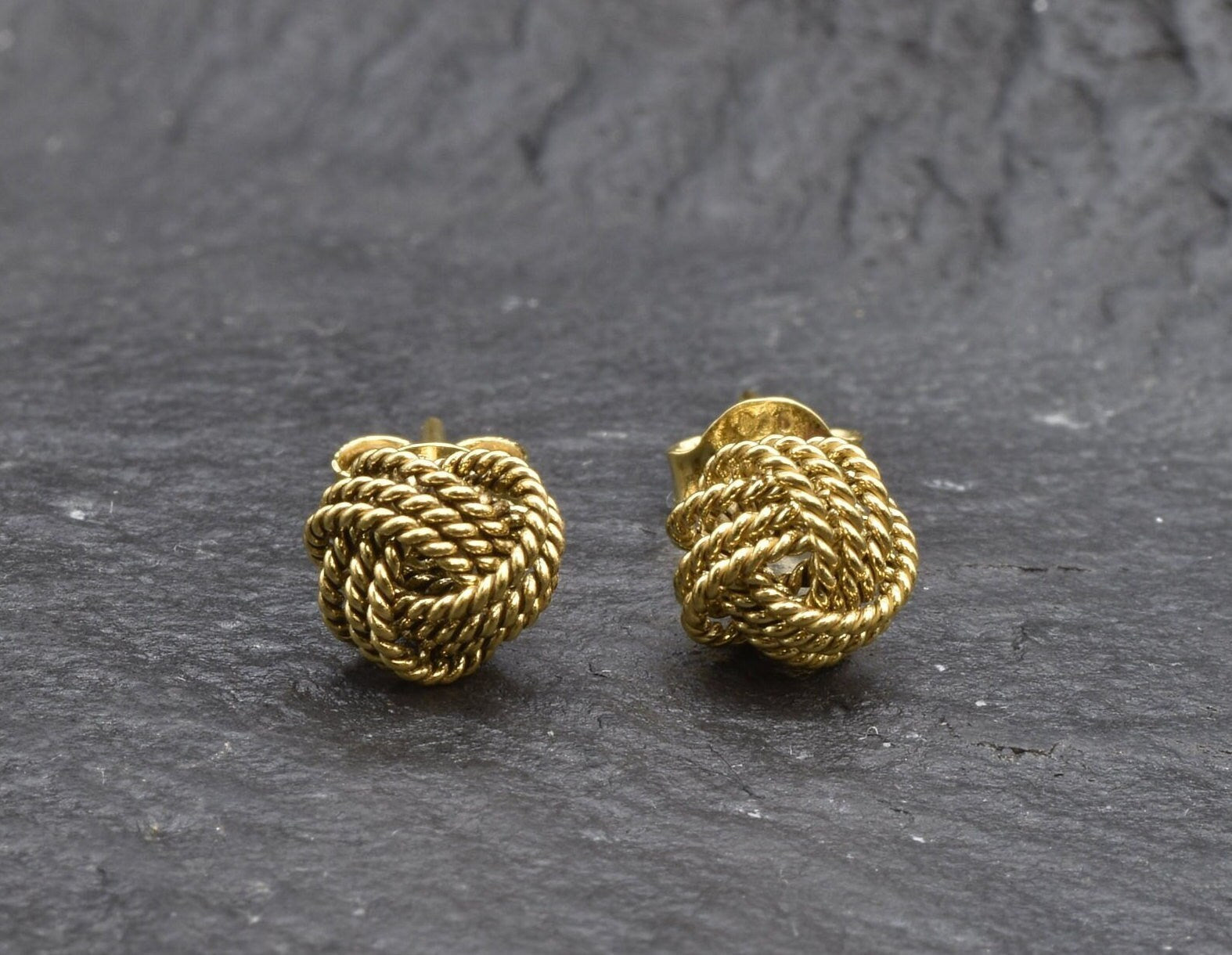 Gold wire ball earrings, Gold stud earrings, Antique Earrings, Wire stud earrings, Wire ball stud, Simply Everyday Earrings, Modern Earrings