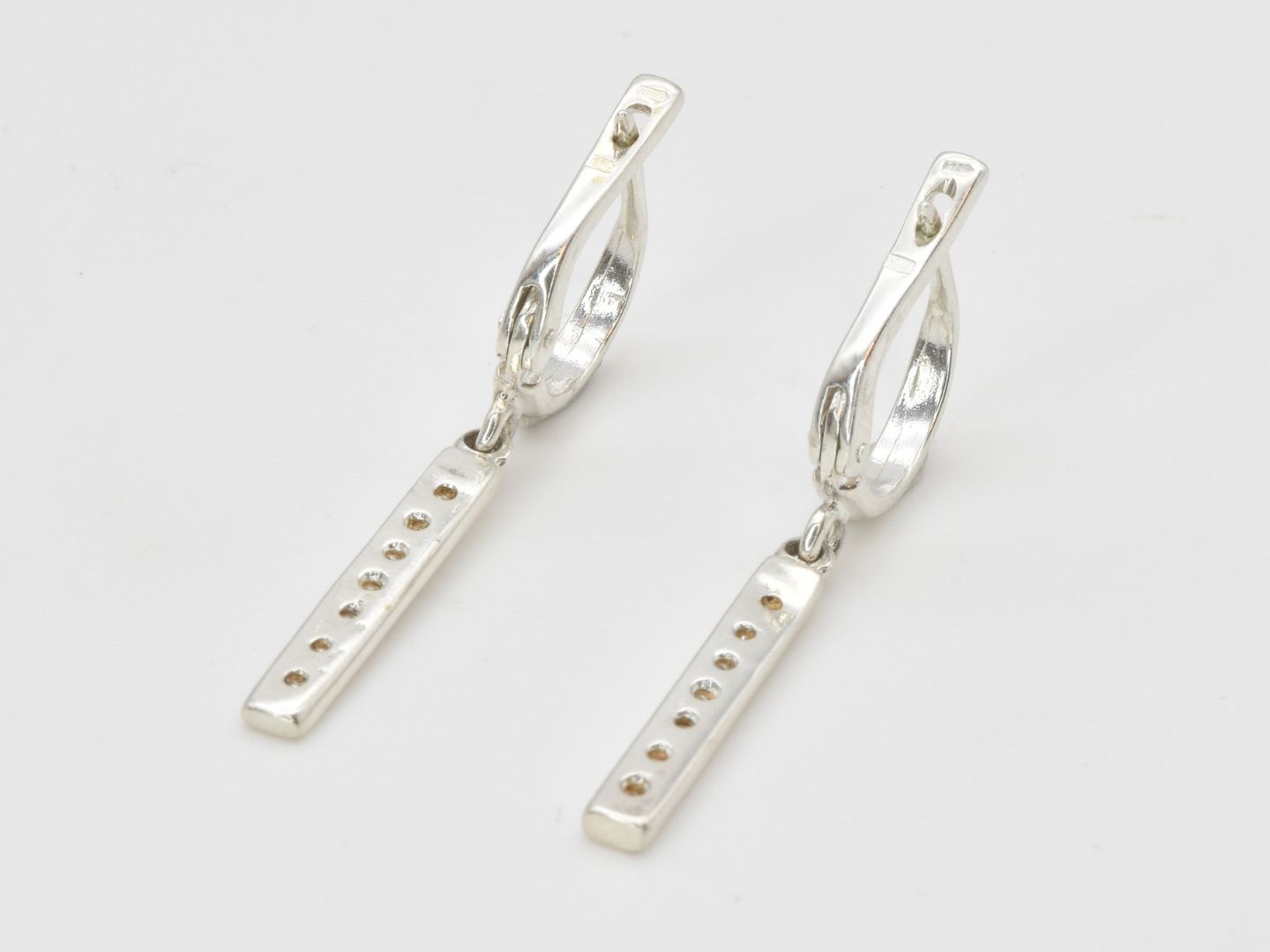 2430-1-E-cCZZ: Sterling Silver 925 Created CZ Diamond