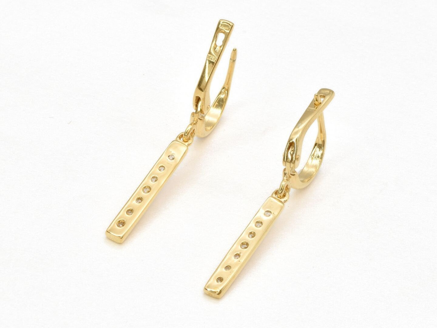 2430-1-E-cCZZ: Gold Vermeil 18k Created CZ Diamond