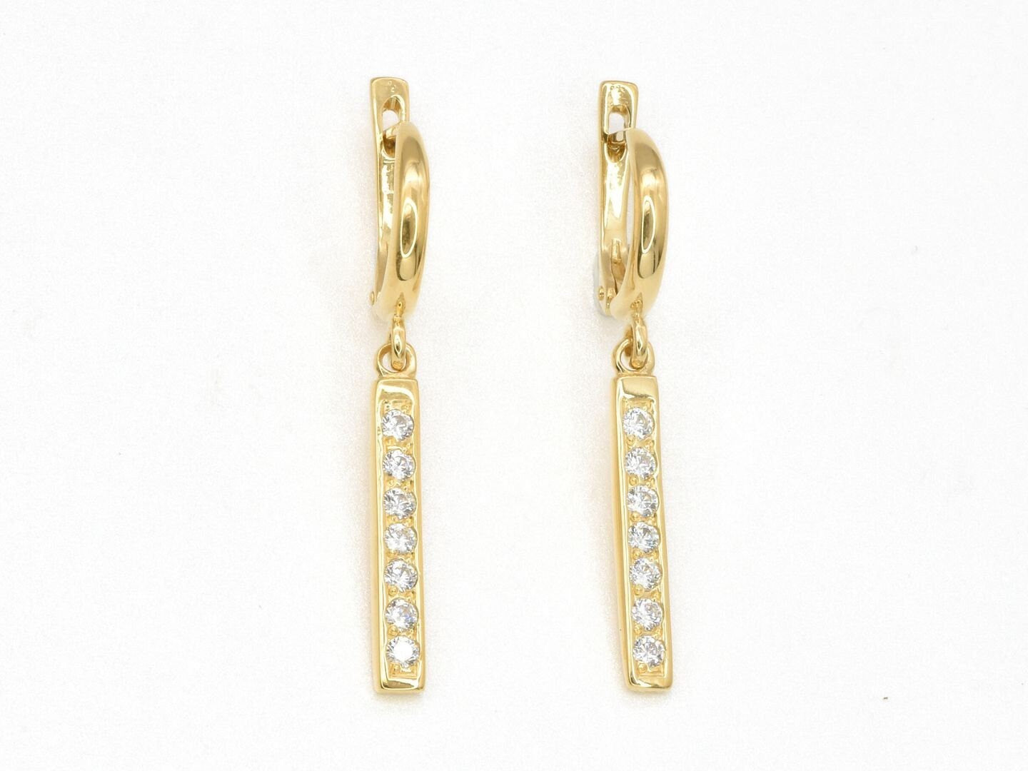 2430-1-E-cCZZ: Gold Vermeil 18k Created CZ Diamond