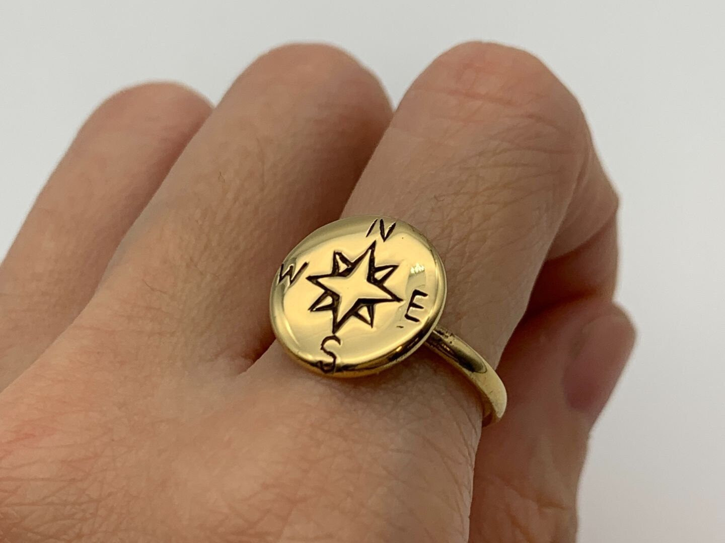 R68011070-R-0S: Gold Vermeil 18k