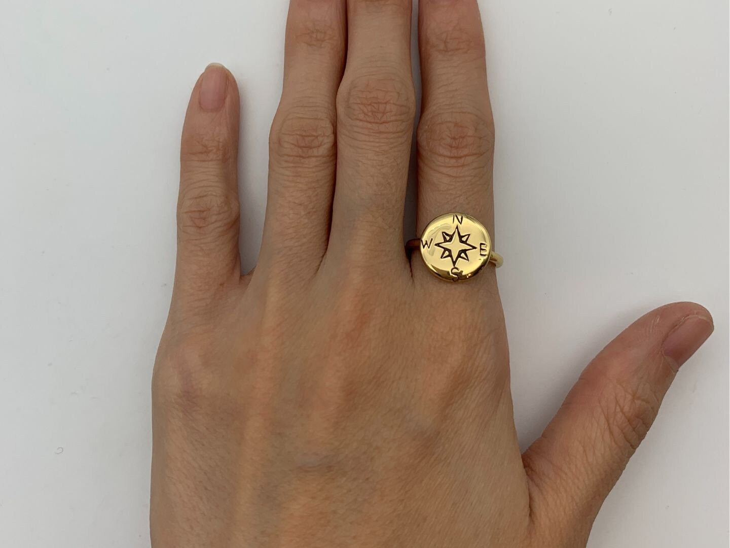 R68011070-R-0S: Gold Vermeil 18k