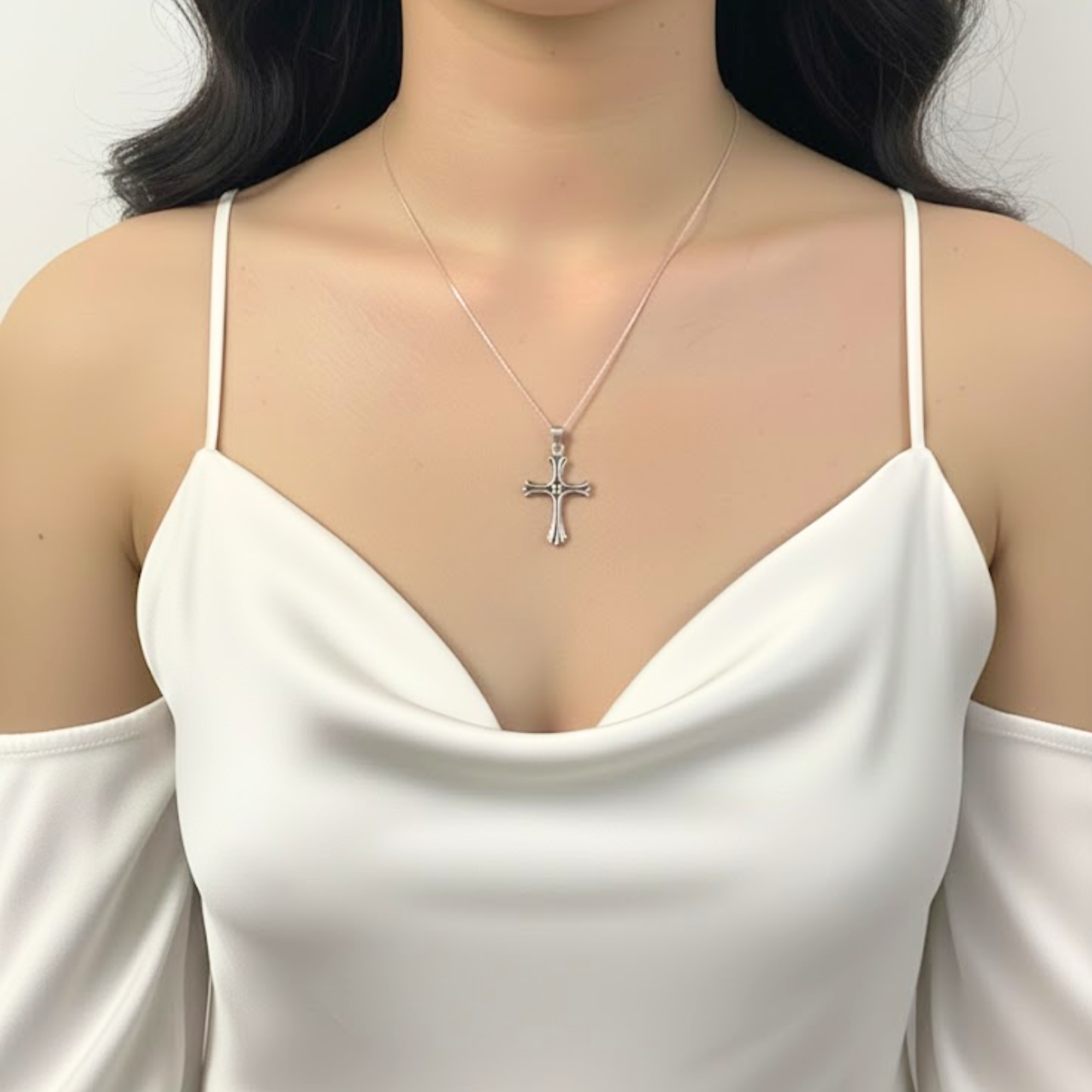 Elegant Silver Cross Necklace - Gothic Design in 925 Sterling Silver, perfect for daily wear and special occasions.